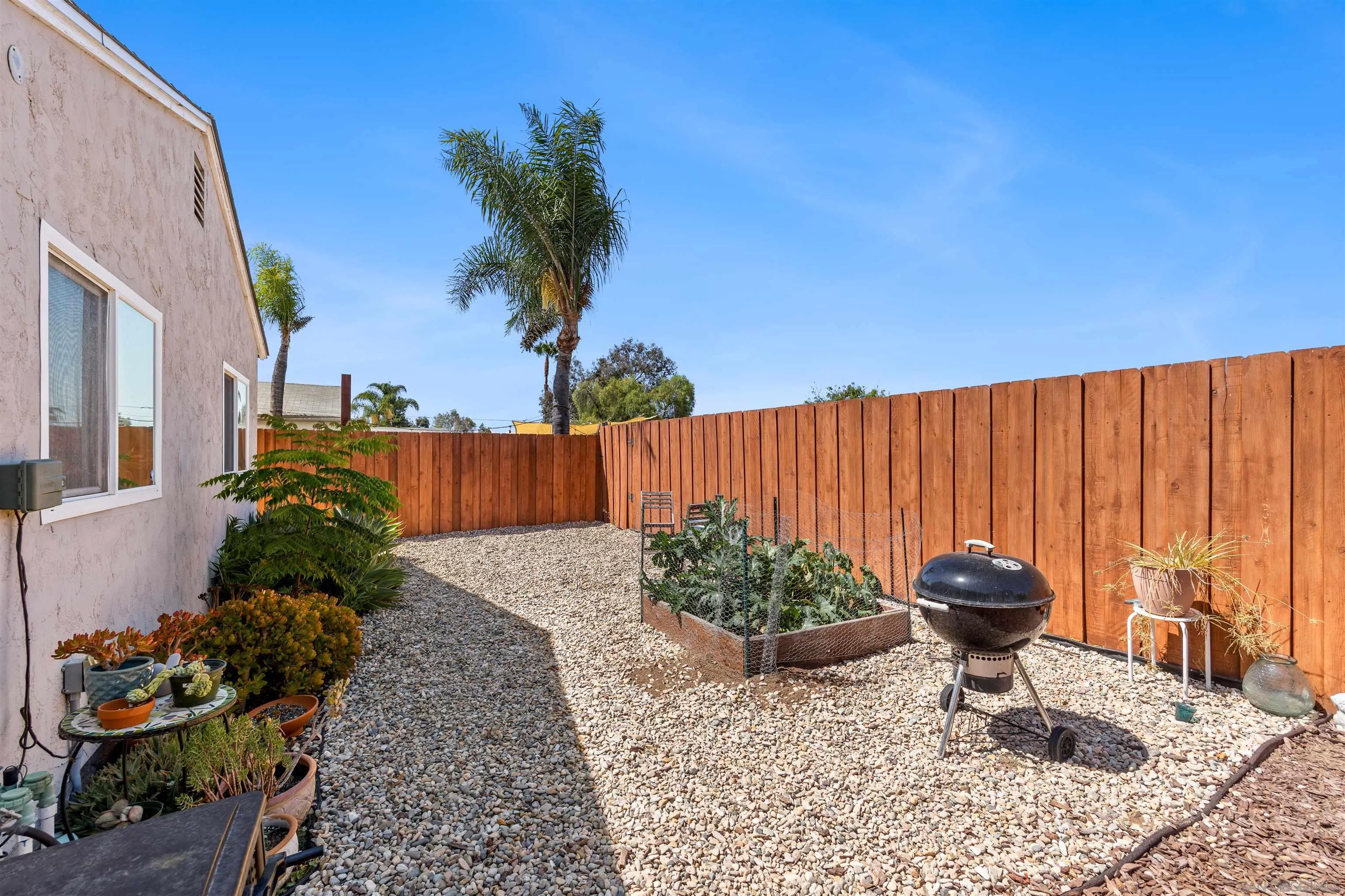 https://cdn.realtyfeed.com/cdn/127/260019563/2ff052c05ef665655a4fc154ecba477b.webp