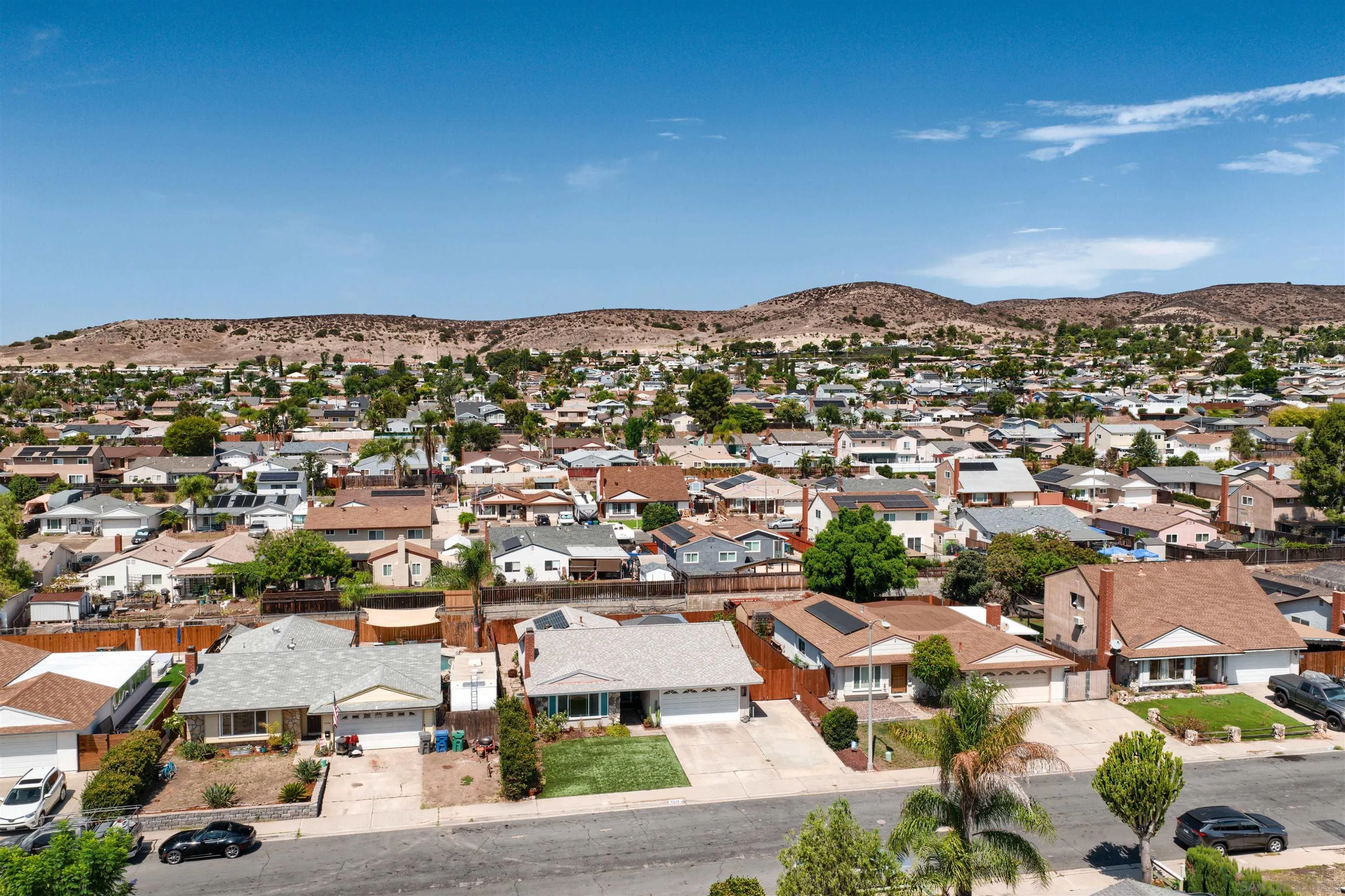 https://cdn.realtyfeed.com/cdn/127/260019563/9d0cdec738352f35e76d01cd85aa4e6d.webp