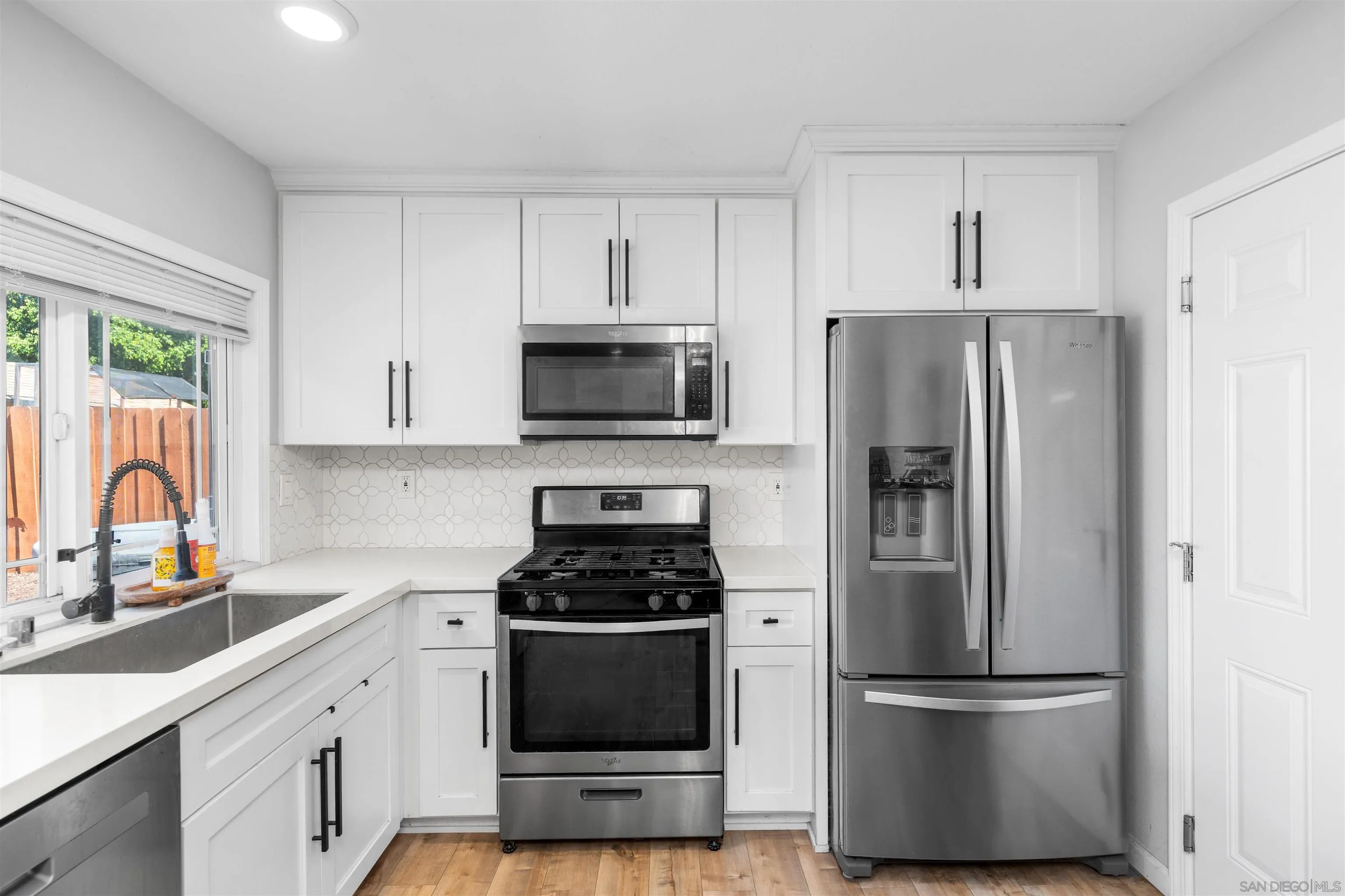 https://cdn.realtyfeed.com/cdn/127/260019563/d29e7586da62b86ba9b5b2f086001d0f.webp