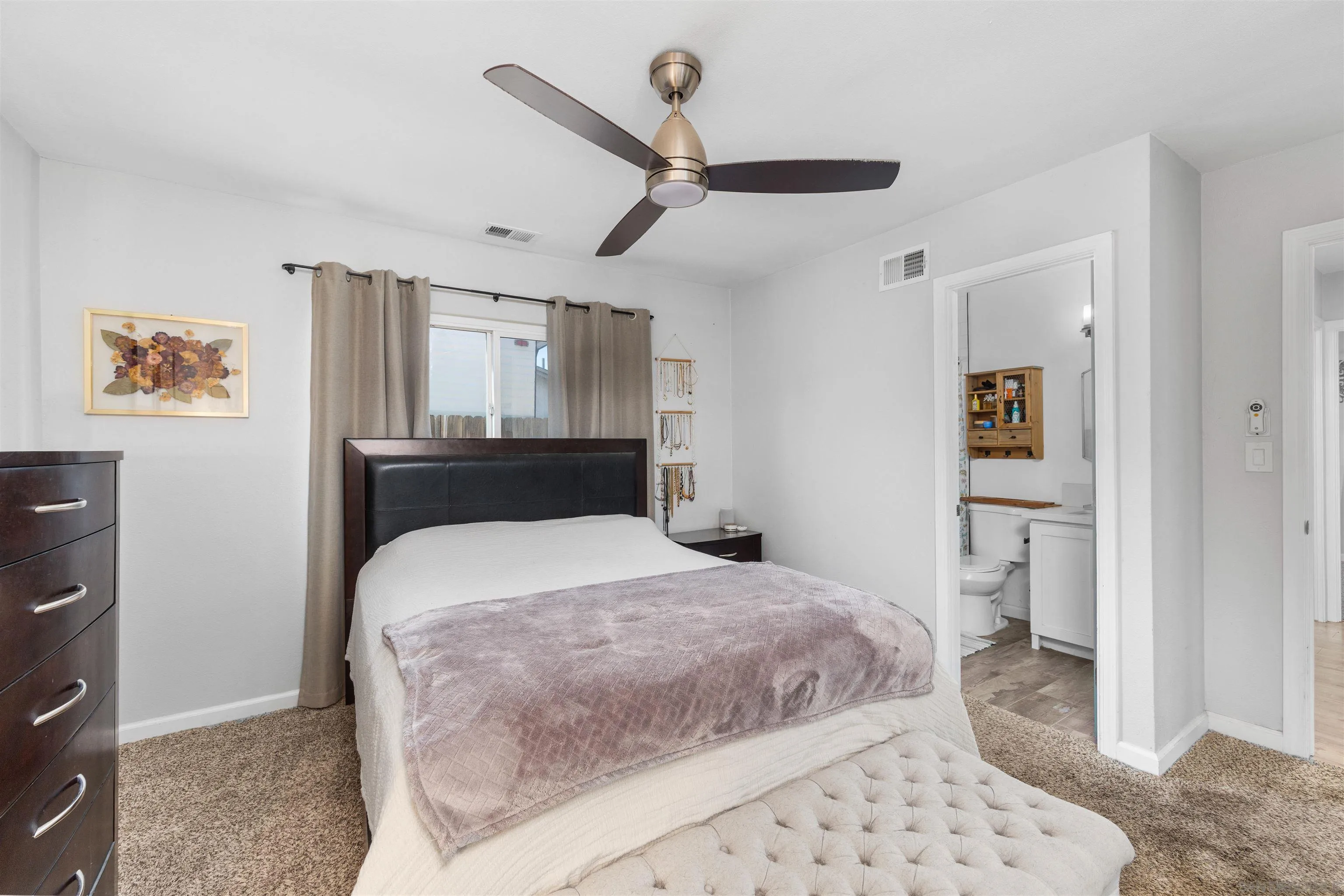 https://cdn.realtyfeed.com/cdn/127/260019563/f7b782064c23c6a563a5b56a0d075ea9.webp