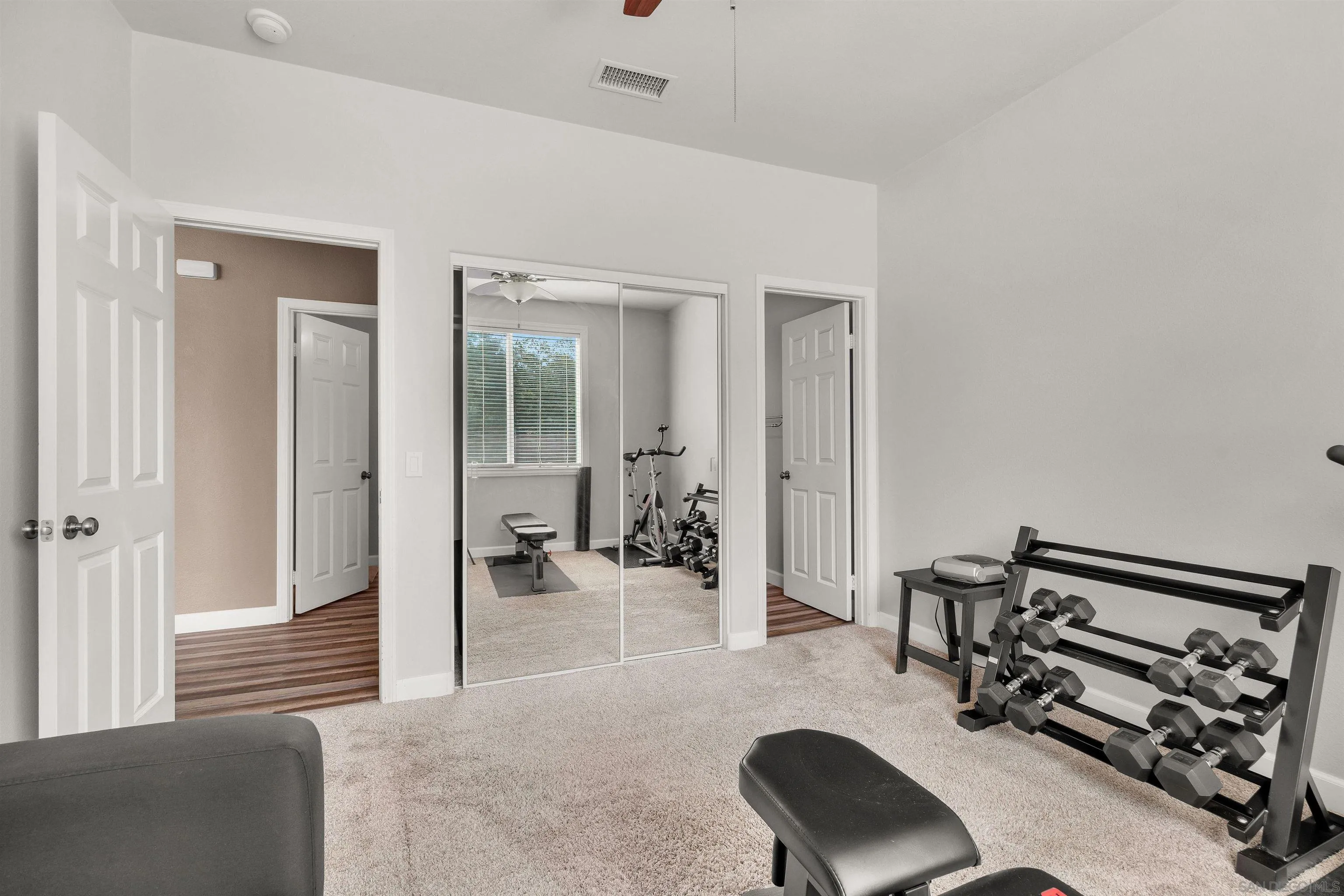 https://cdn.realtyfeed.com/cdn/127/260019564/34fd0dd372a0d1bdd6ed8d45aaf770b0.webp