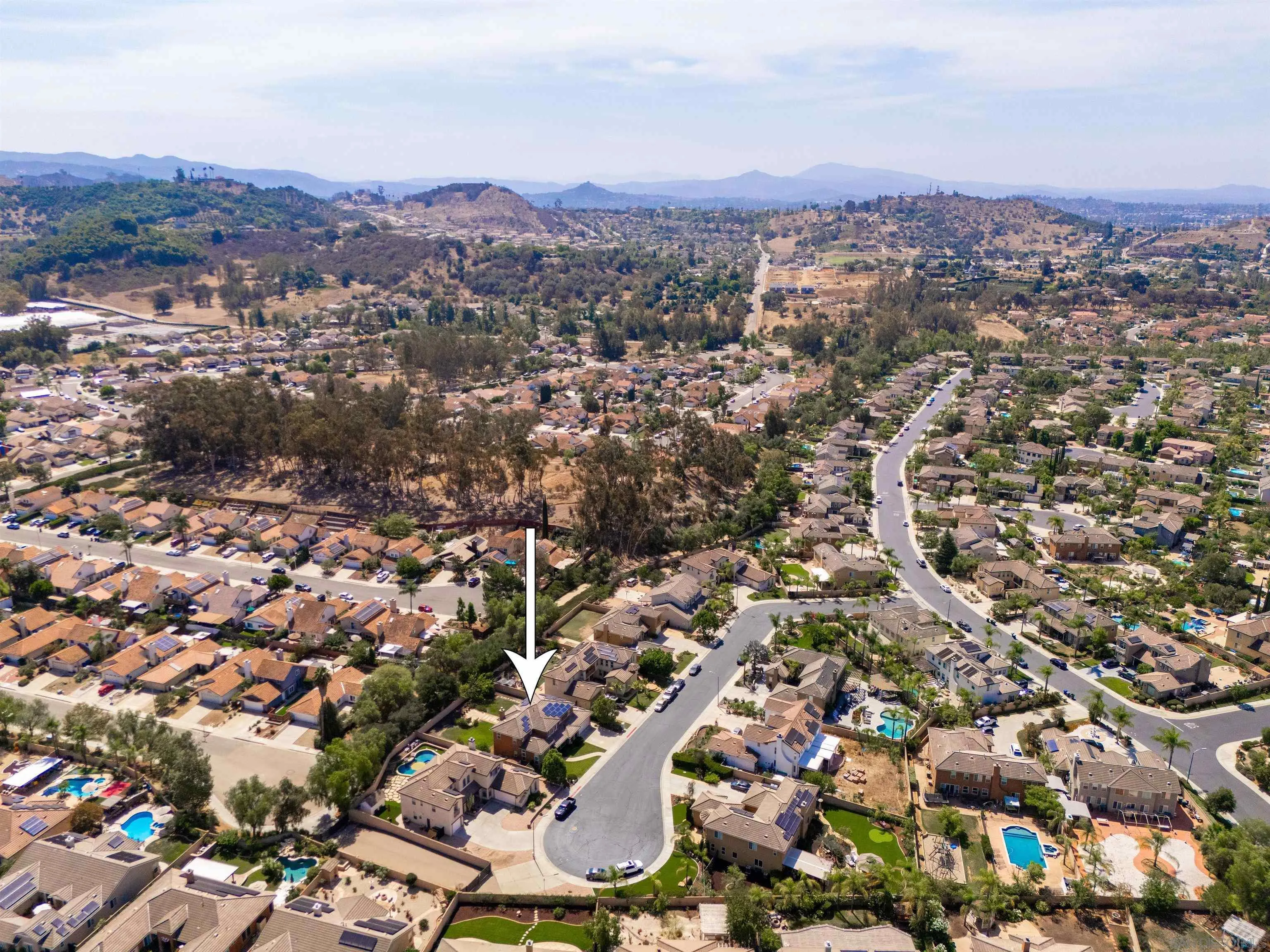https://cdn.realtyfeed.com/cdn/127/260019564/3bfc25bd3ba3dd4dbff3250abbc5f0f3.webp
