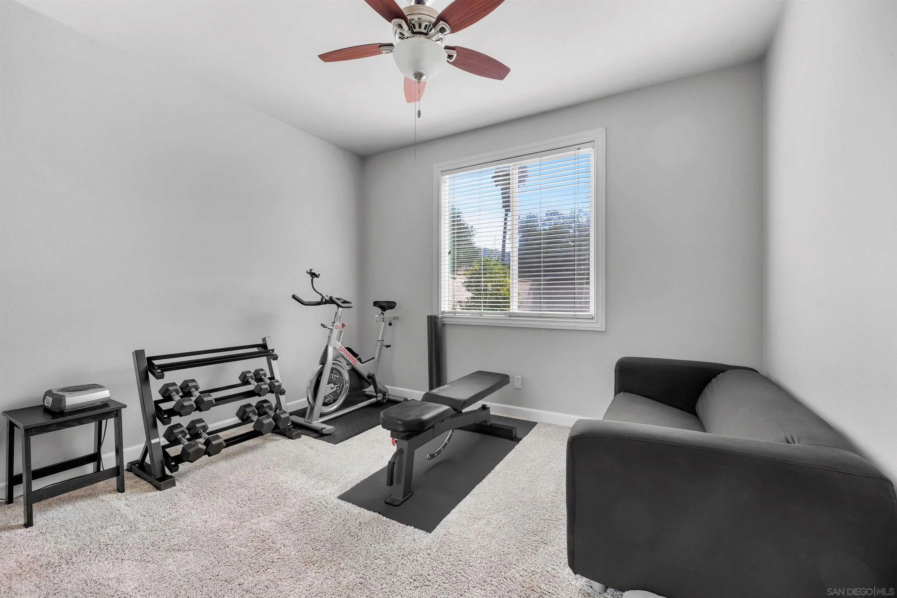 https://cdn.realtyfeed.com/cdn/127/260019564/c5bf913e62e9790c6ab6bdcb68c29270.webp