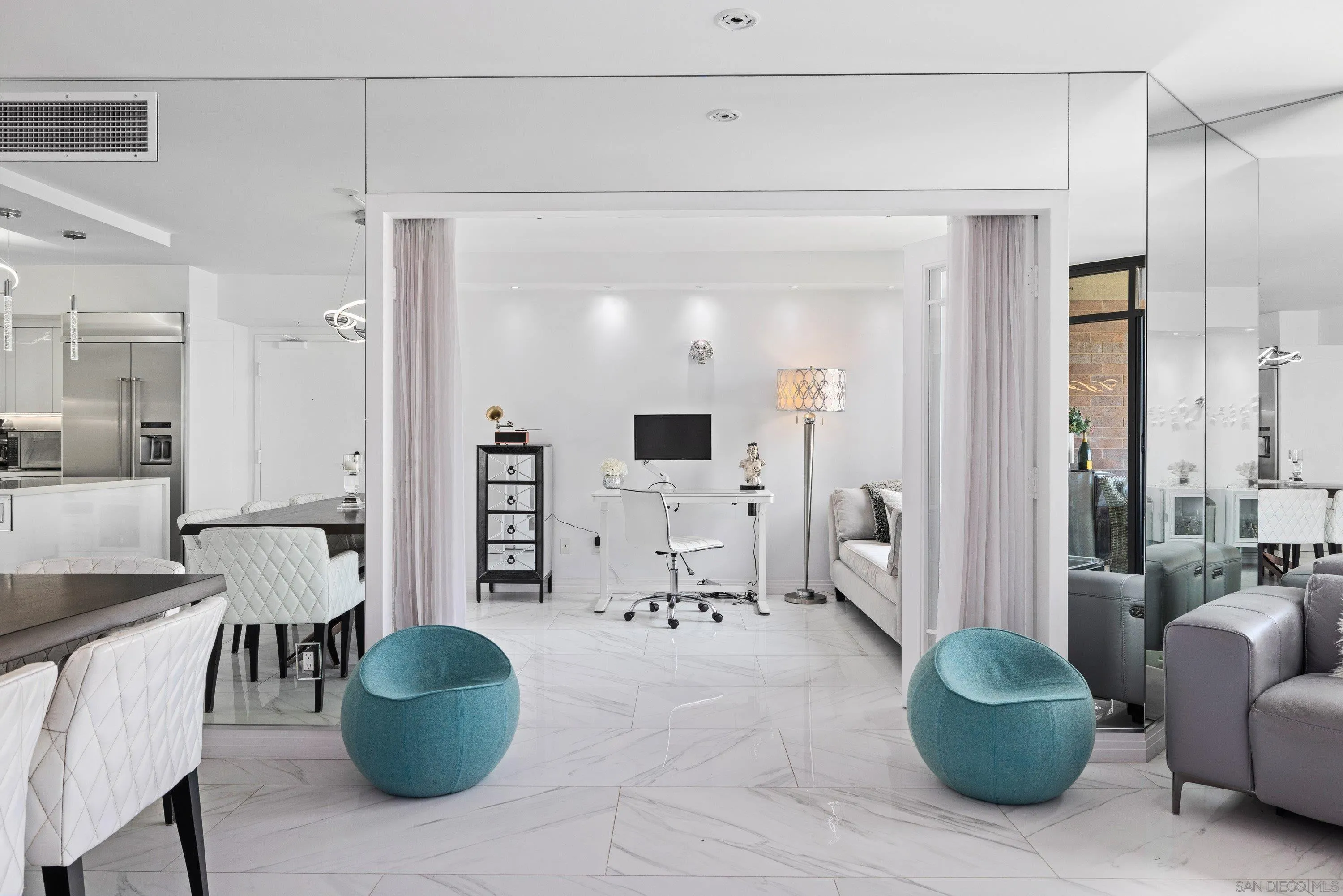 https://cdn.realtyfeed.com/cdn/127/260019566/4387068d0179283c4ea19332bb520fc7.webp