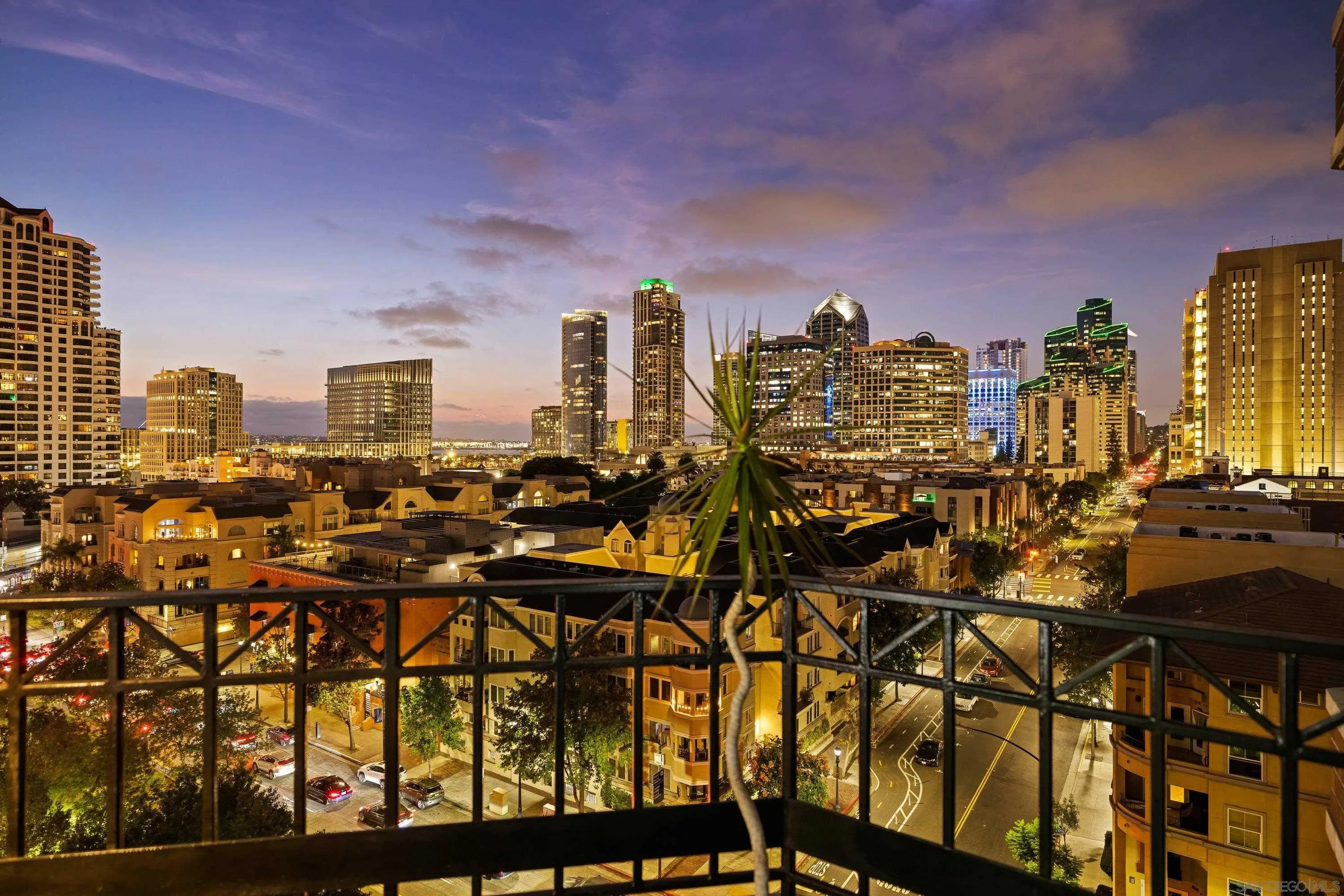 https://cdn.realtyfeed.com/cdn/127/260019566/7ec053c65c2abaa6be07343c538a5a08.webp