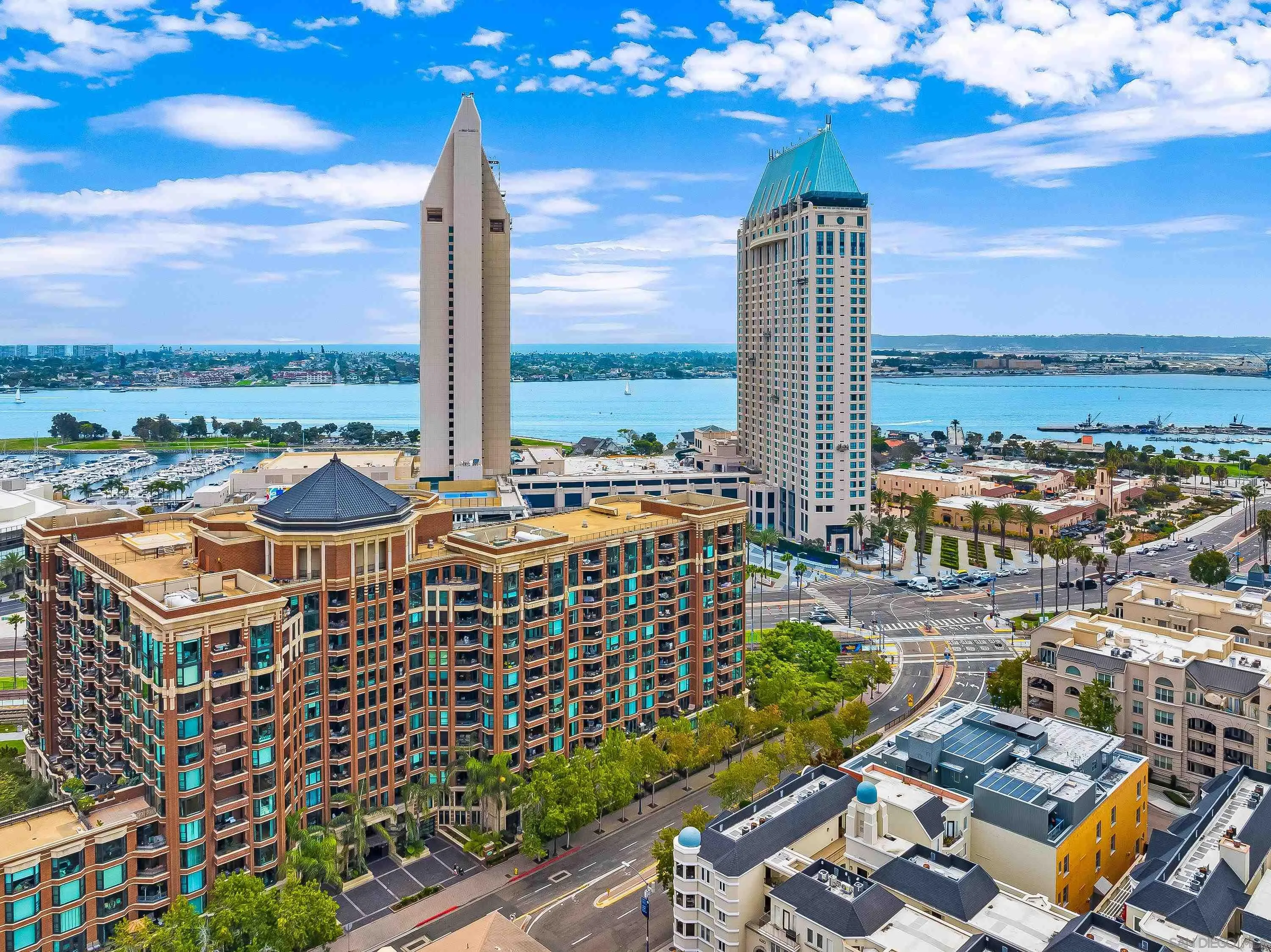 https://cdn.realtyfeed.com/cdn/127/260019566/911d526ad1efa21a3f011021b60c3cff.webp