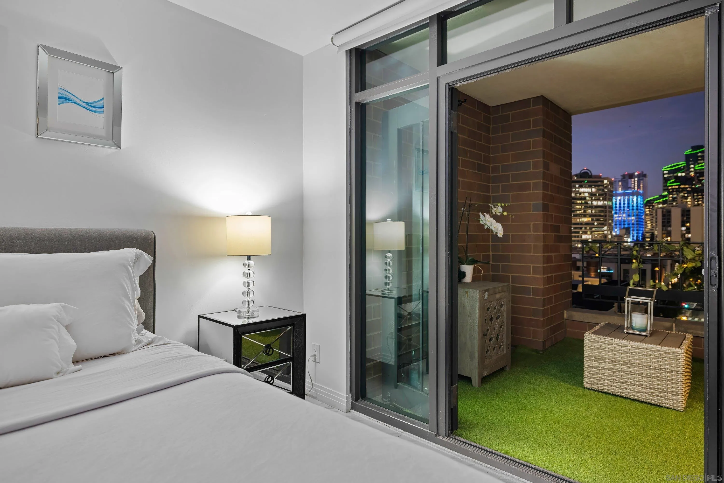 https://cdn.realtyfeed.com/cdn/127/260019566/ab32ca50766b7c4344c87f9c6d3a02f7.webp