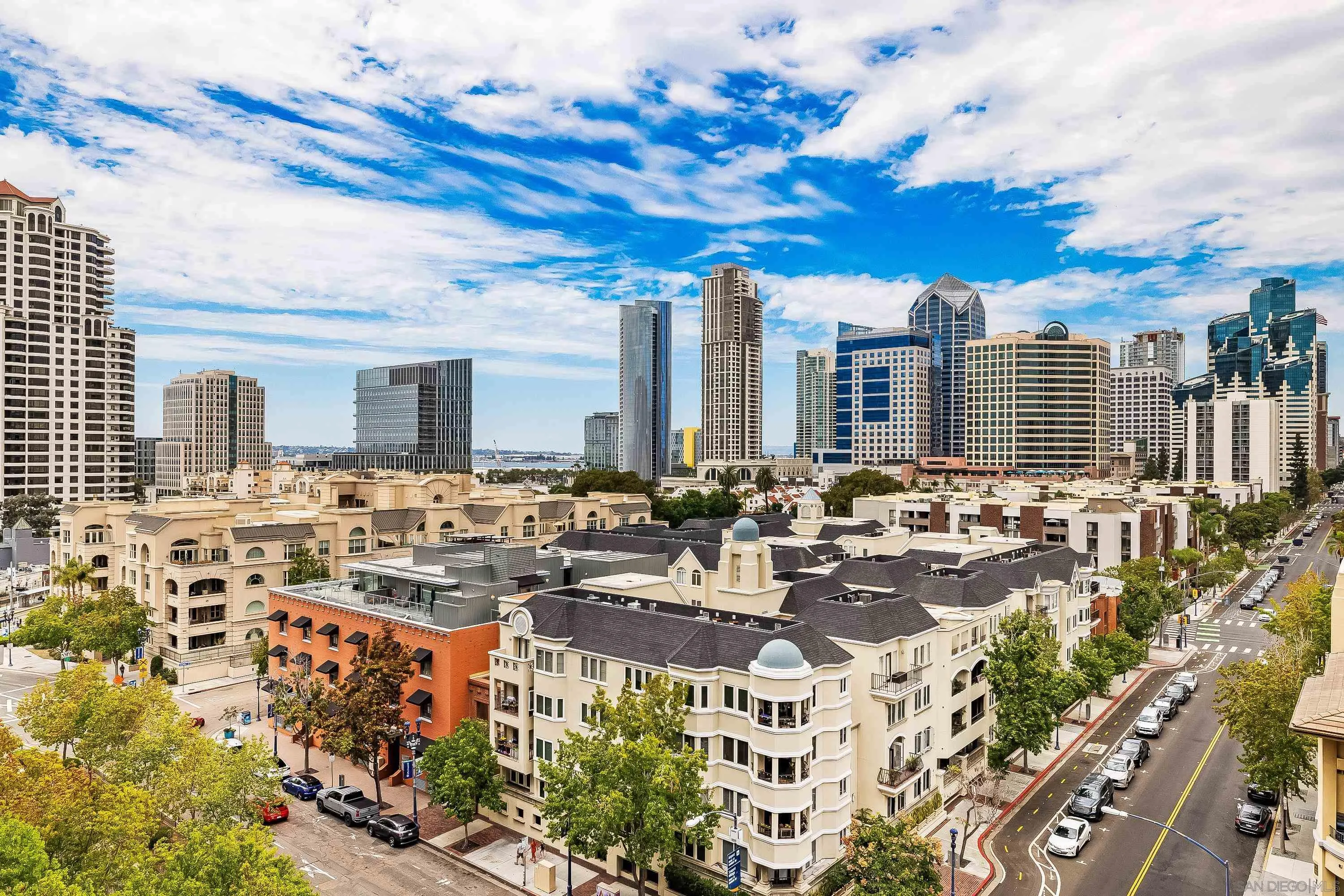 https://cdn.realtyfeed.com/cdn/127/260019566/c44a0ab477d43ecfa233092b4a9b9e8c.webp