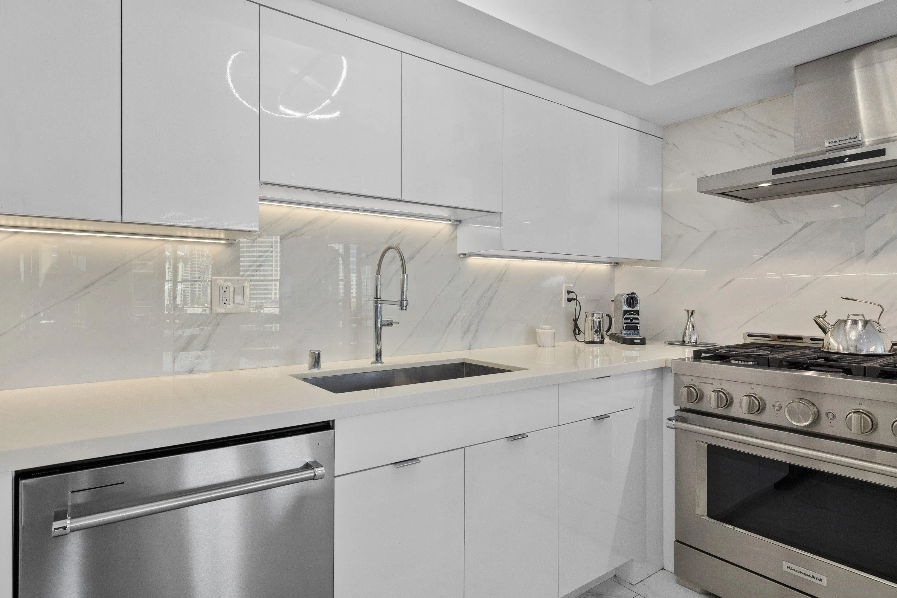 https://cdn.realtyfeed.com/cdn/127/260019566/cb0981a0b9f45dc08ddcfc596d376991.webp