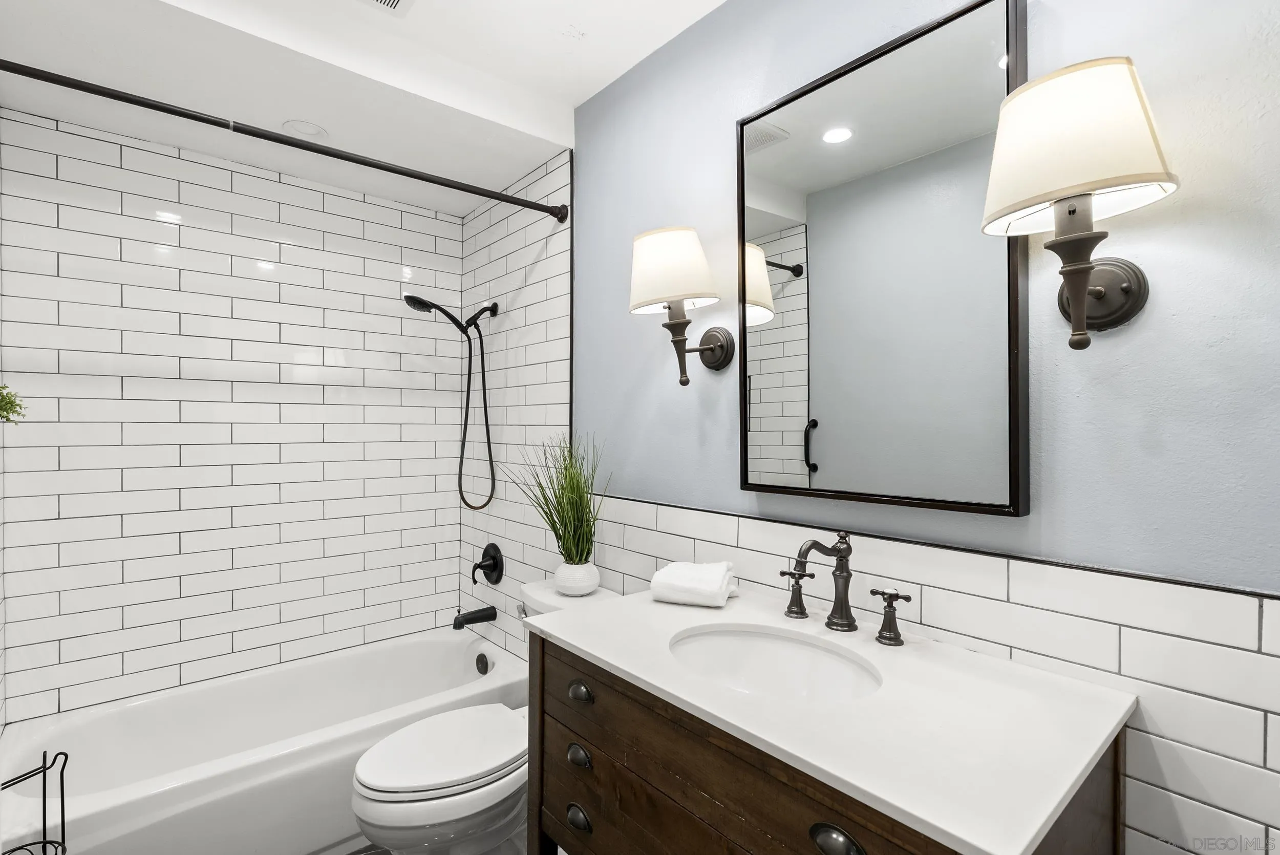 https://cdn.realtyfeed.com/cdn/127/260019568/12b5e6d9cdfa0c304a53094e2a249c95.webp