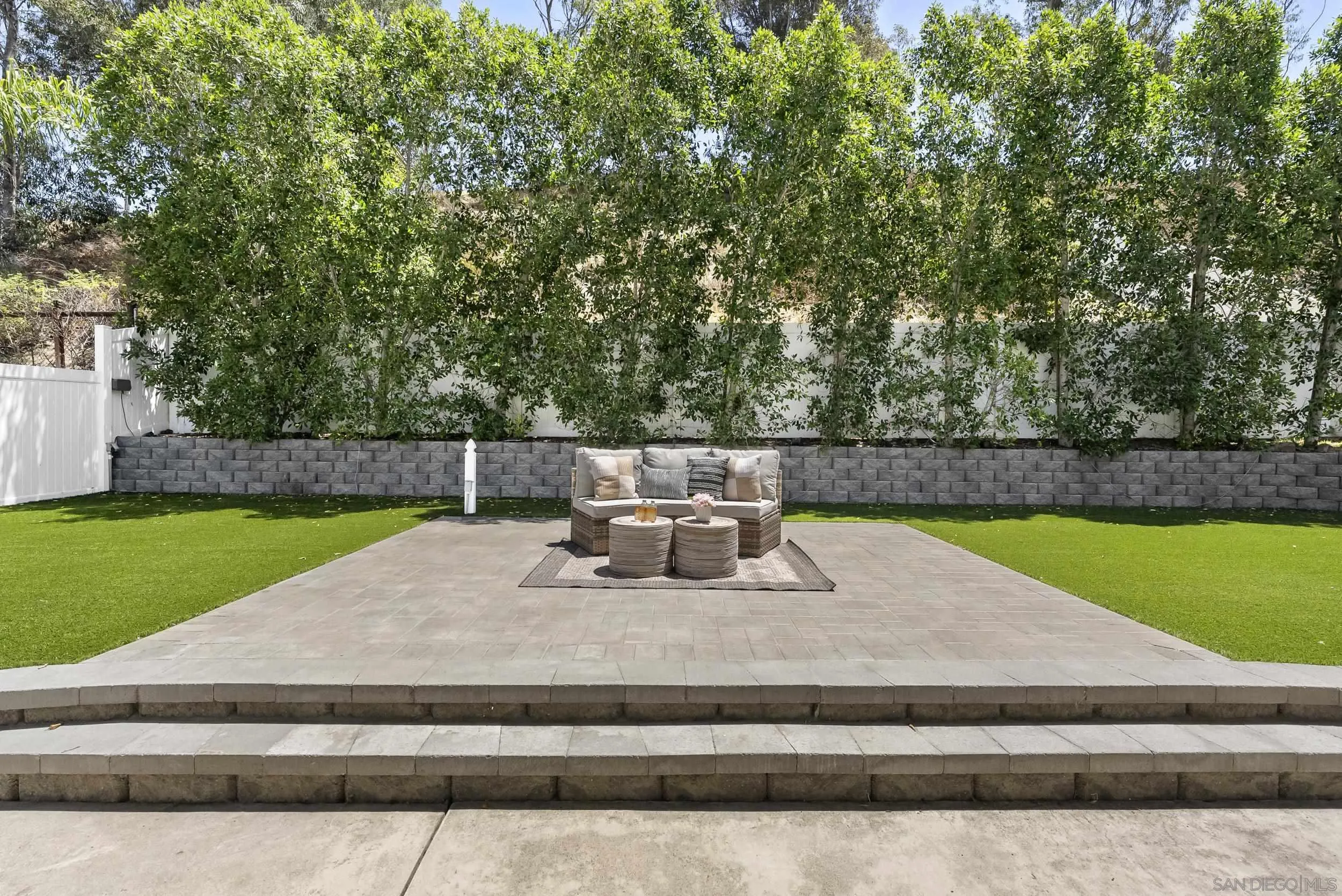 https://cdn.realtyfeed.com/cdn/127/260019568/2e57e17cba379988b59a9c216bd7b3c9.webp