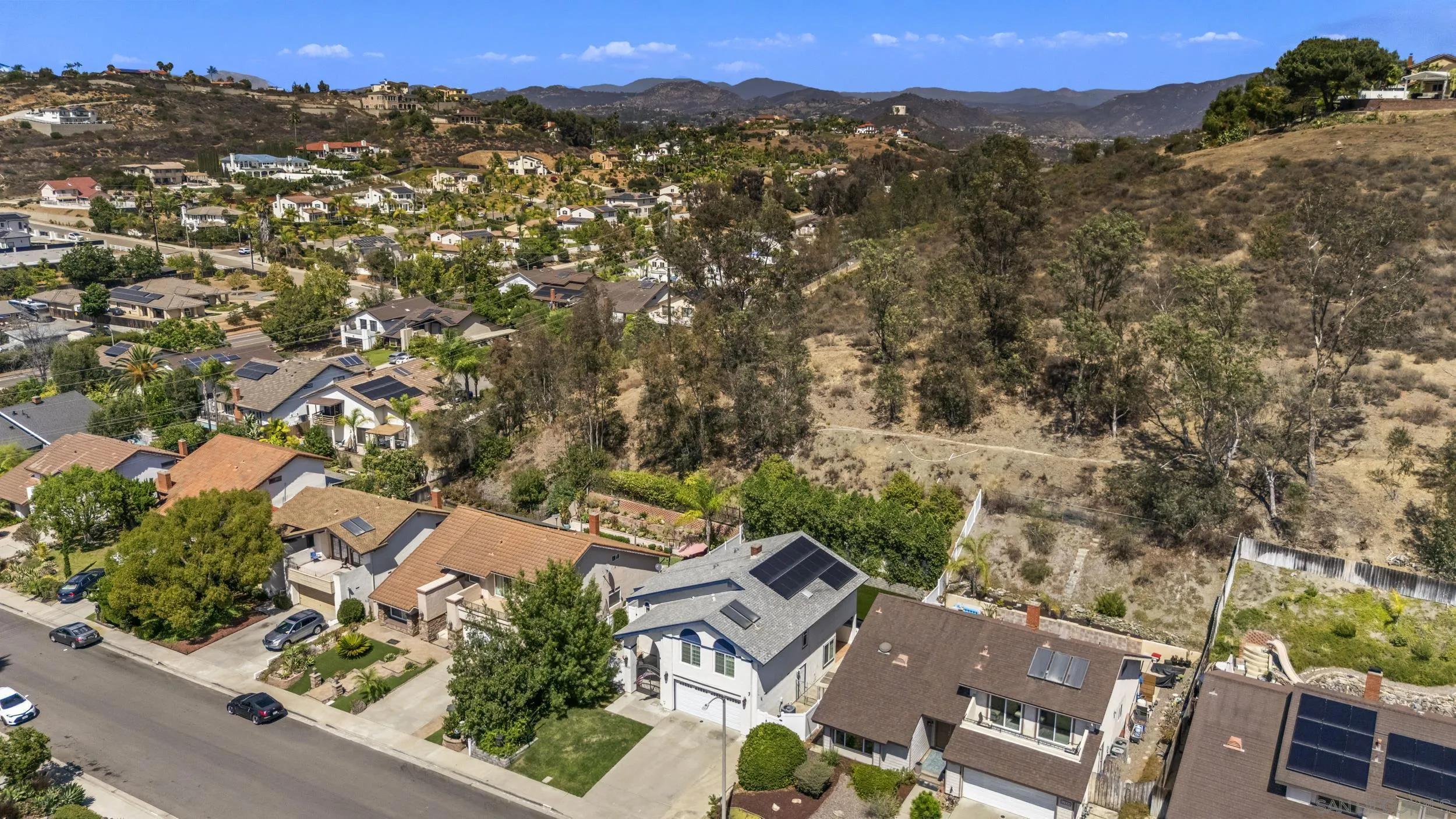 https://cdn.realtyfeed.com/cdn/127/260019568/b1612f136b626d8dc655e63ab30bcbdd.webp