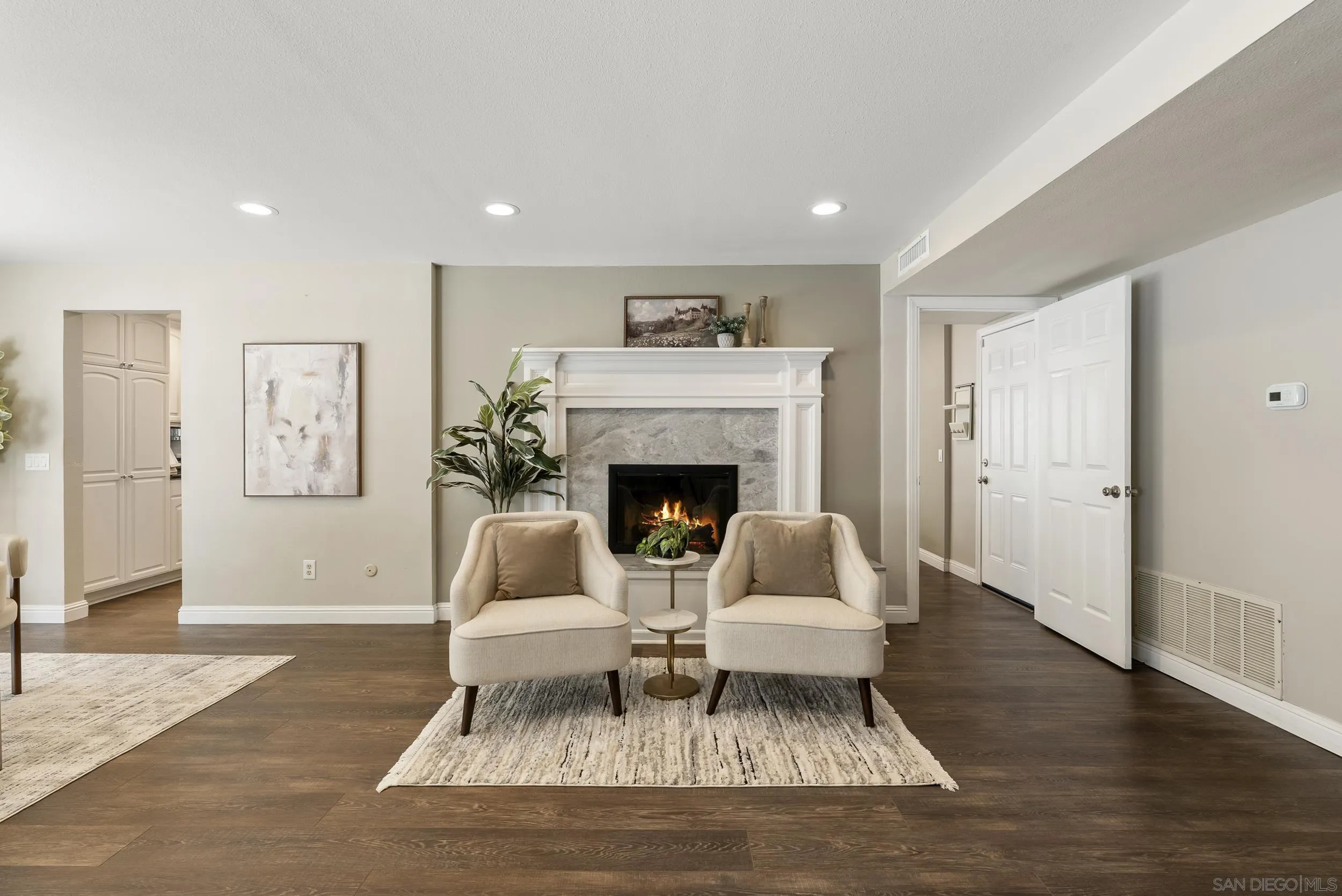 https://cdn.realtyfeed.com/cdn/127/260019568/cd7ef56dcacc399ec354915fad9e6463.webp