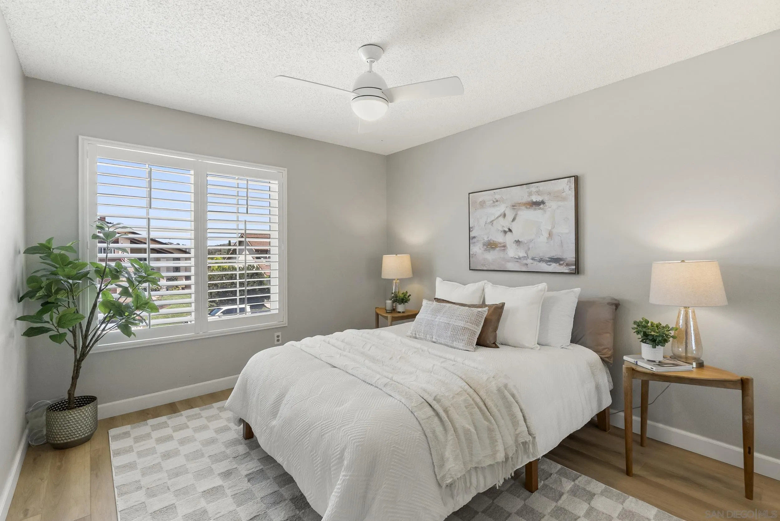 https://cdn.realtyfeed.com/cdn/127/260019568/f24ca9f9e8b2ede334662d00ba074bed.webp