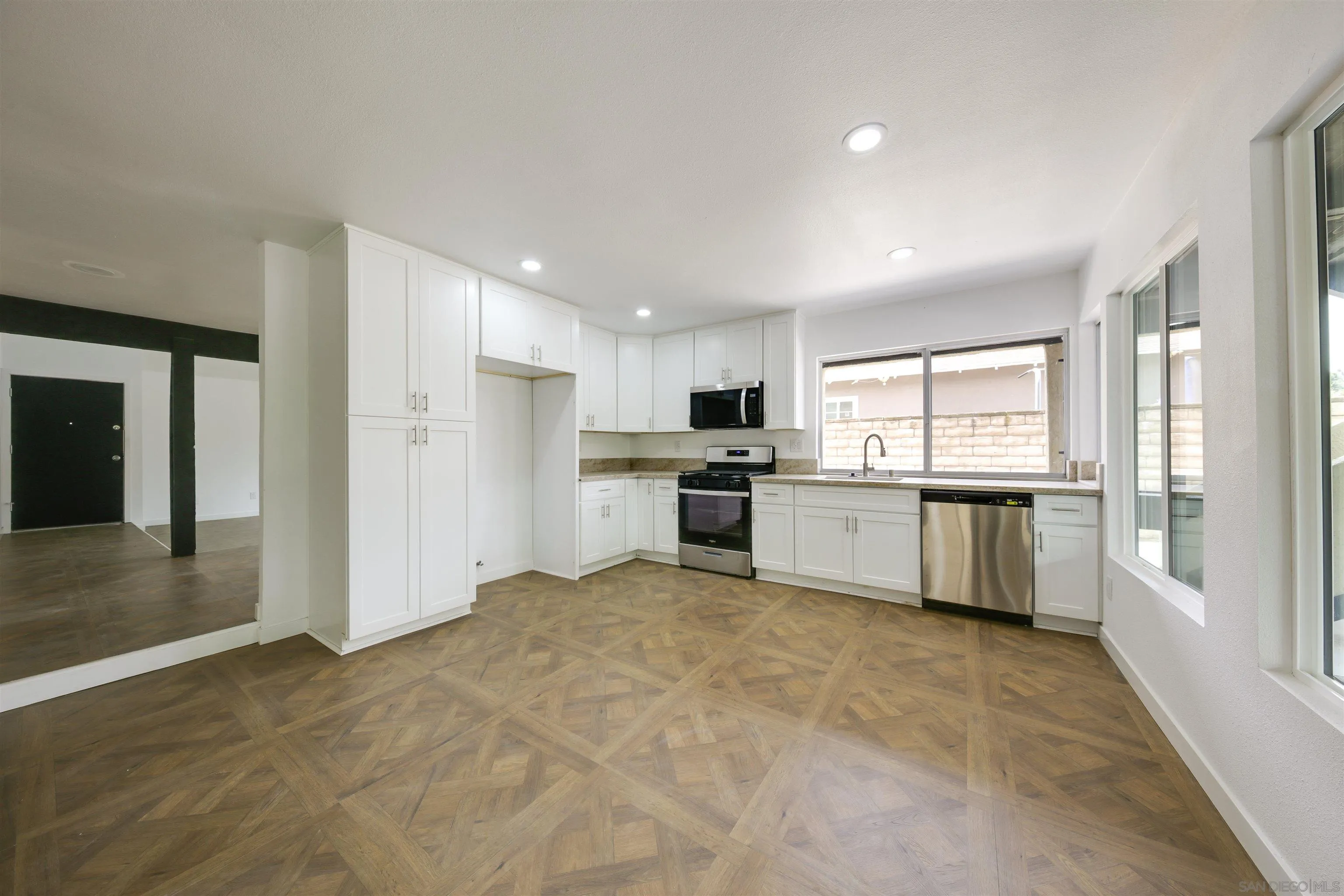 https://cdn.realtyfeed.com/cdn/127/260019572/21d9e9007e0953fb45fa921ed3ab5263.webp