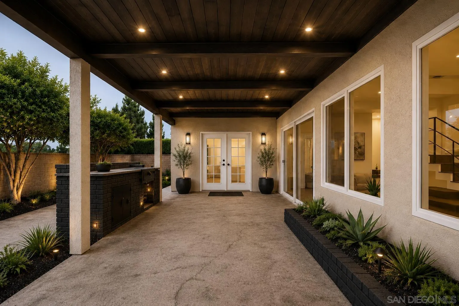 https://cdn.realtyfeed.com/cdn/127/260019572/6aa0dd5675139aee34997e472dfb34be.webp