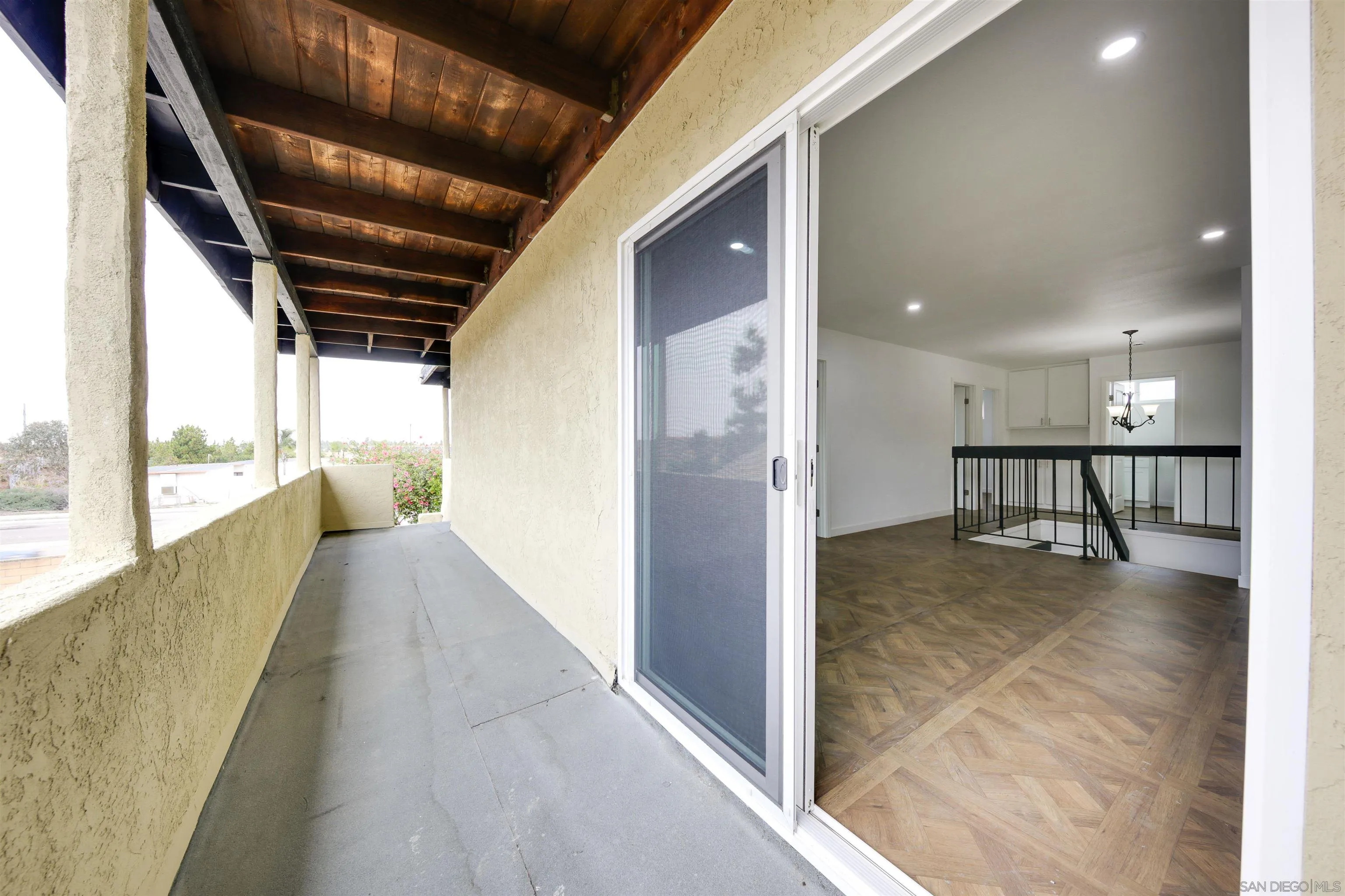 https://cdn.realtyfeed.com/cdn/127/260019572/a4e268f2a0ea5b3160e6d7753bdb3c89.webp