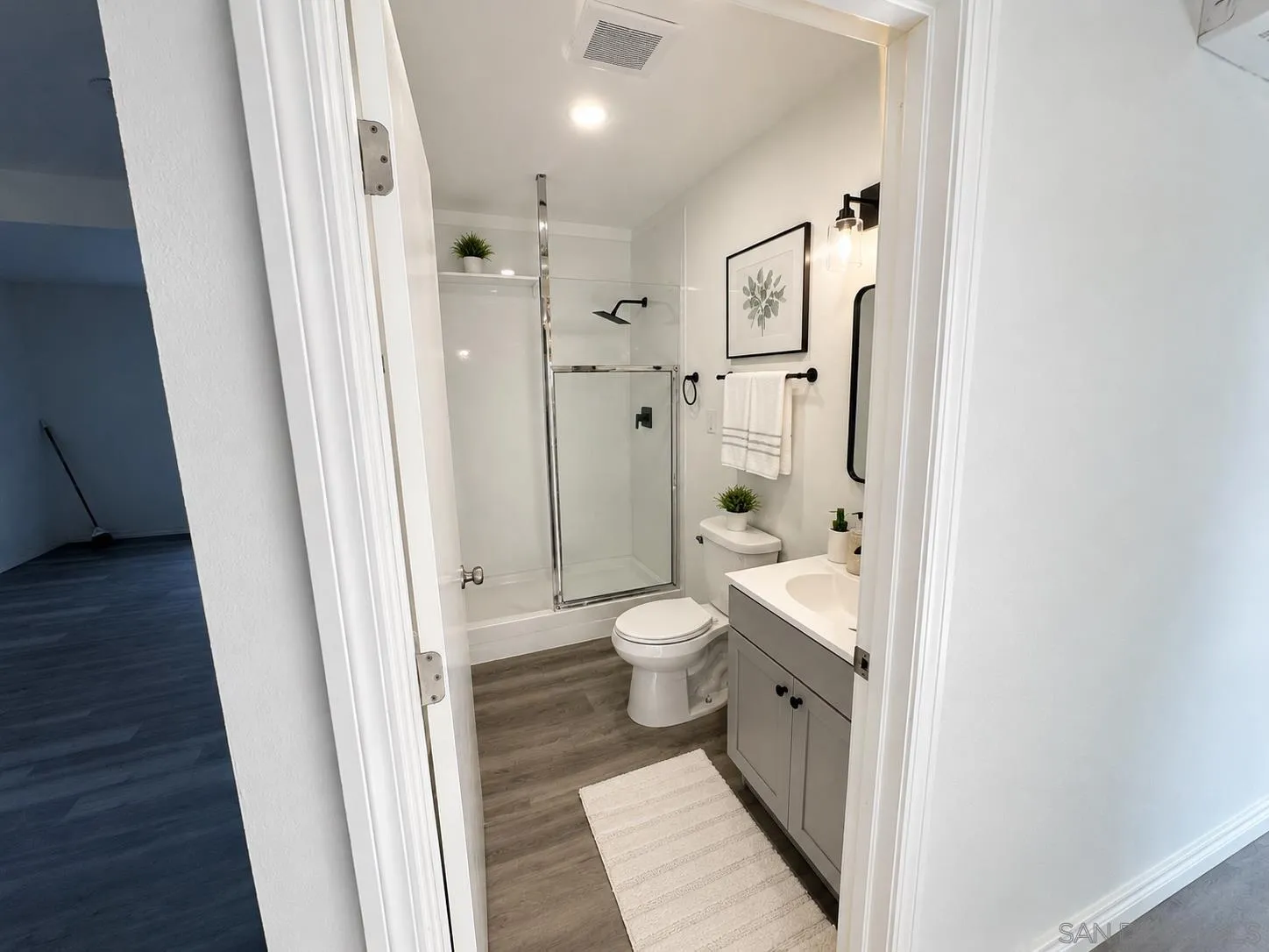 https://cdn.realtyfeed.com/cdn/127/260019573/63cada88a99e20904dd8e115d0417d11.webp
