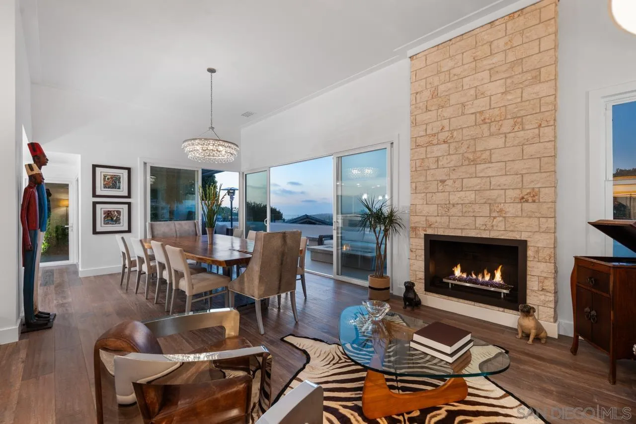 https://cdn.realtyfeed.com/cdn/127/260019575/0a9463a6bb5a621c61b922a9765b4e13.webp