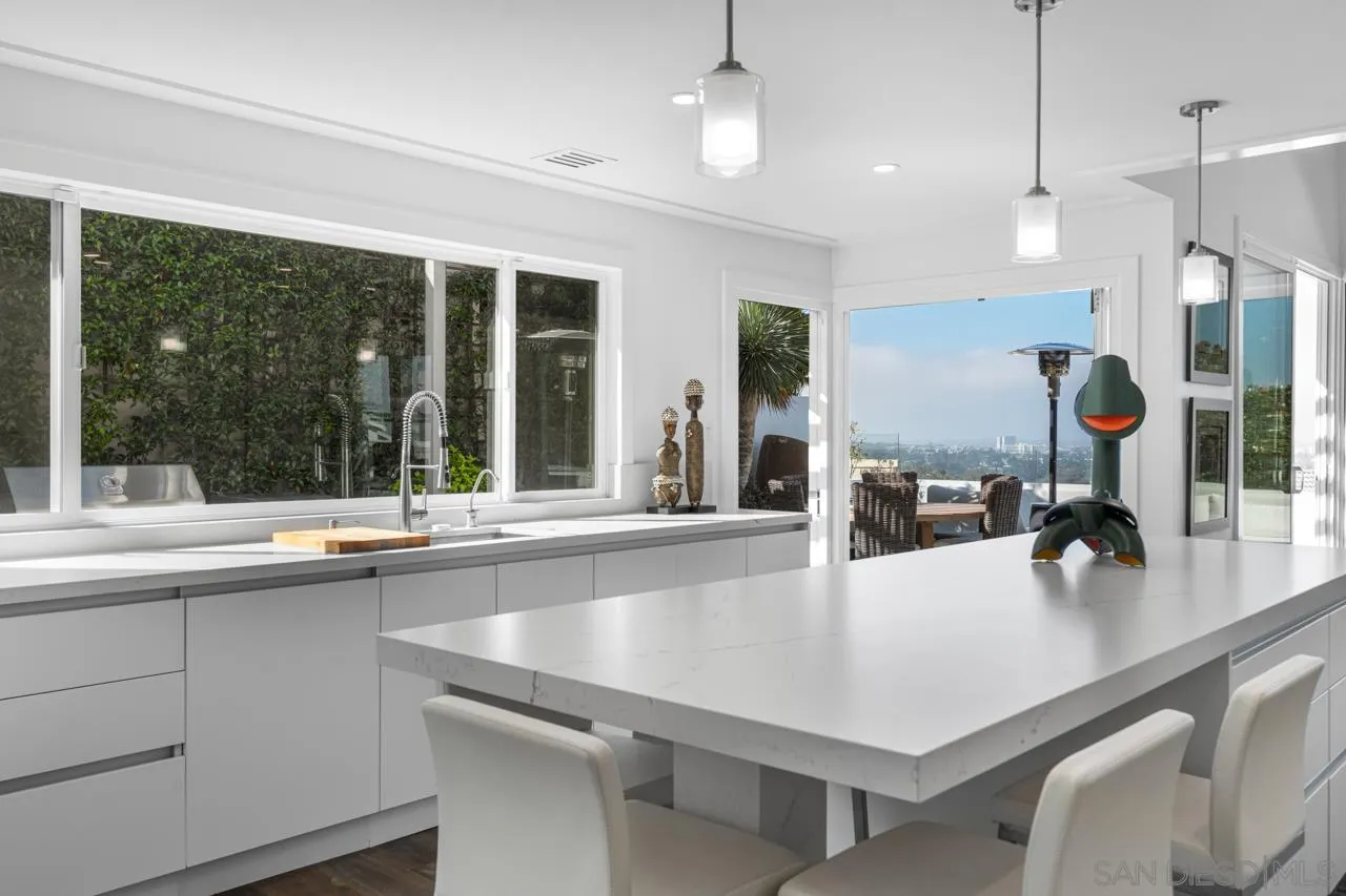 https://cdn.realtyfeed.com/cdn/127/260019575/205764e969d3a13f45613804657202d2.webp