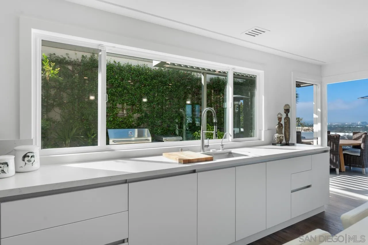 https://cdn.realtyfeed.com/cdn/127/260019575/705b57653c6b043792cdbc2b11a4818d.webp