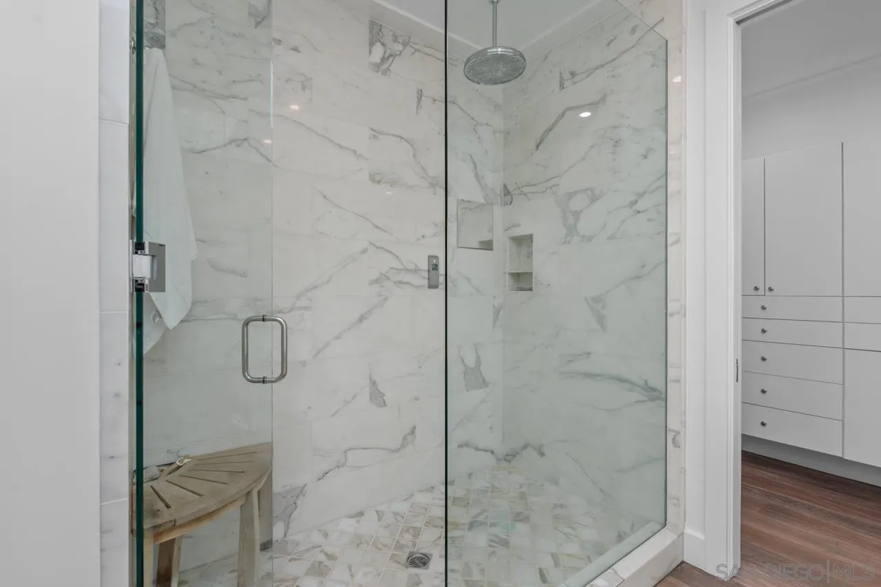 https://cdn.realtyfeed.com/cdn/127/260019575/7344e6f30cb8d9141cd004a96c61ed02.webp