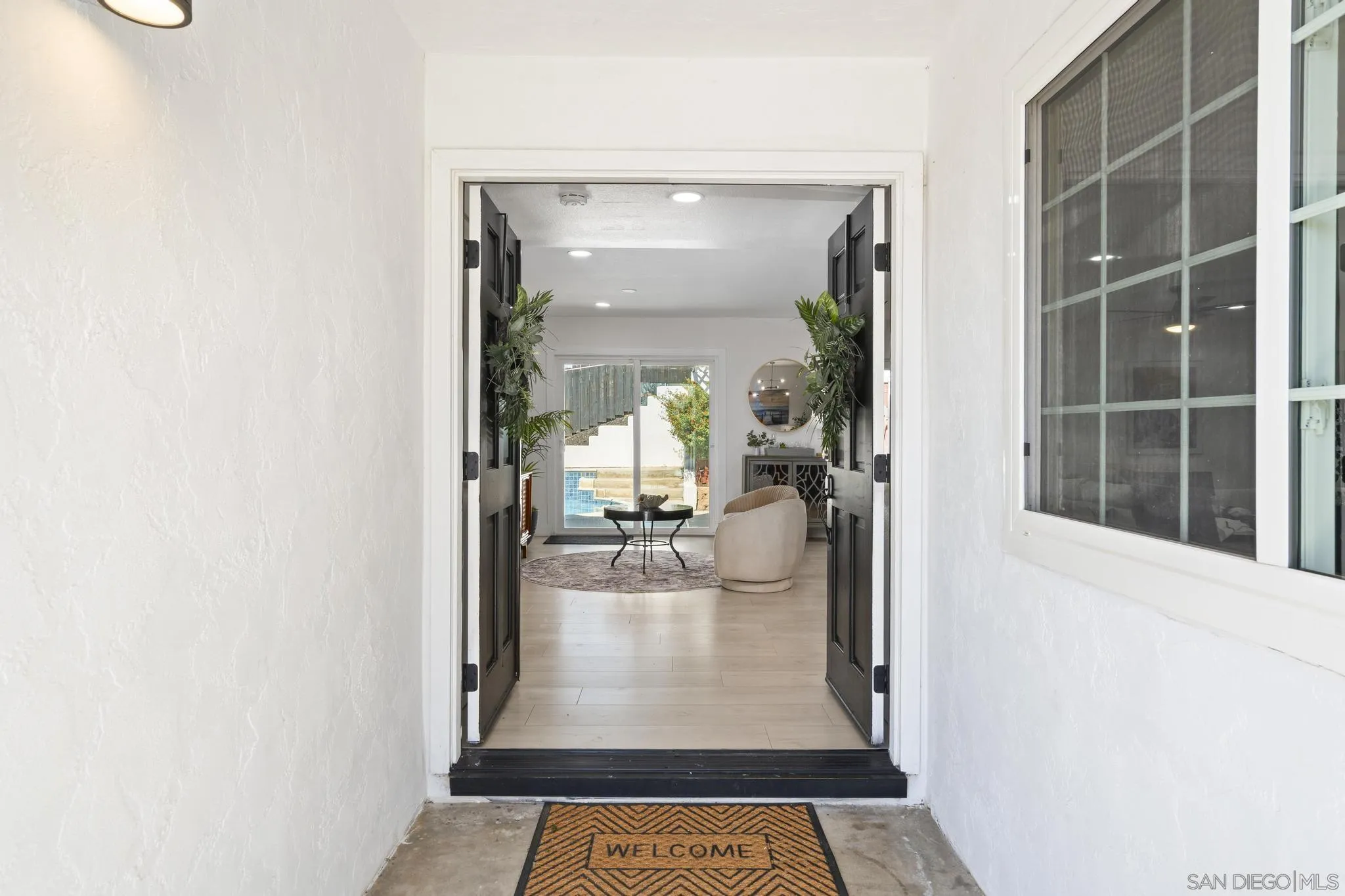 https://cdn.realtyfeed.com/cdn/127/260019576/1dde30aa86c77e4362d9b598eb394acc.webp