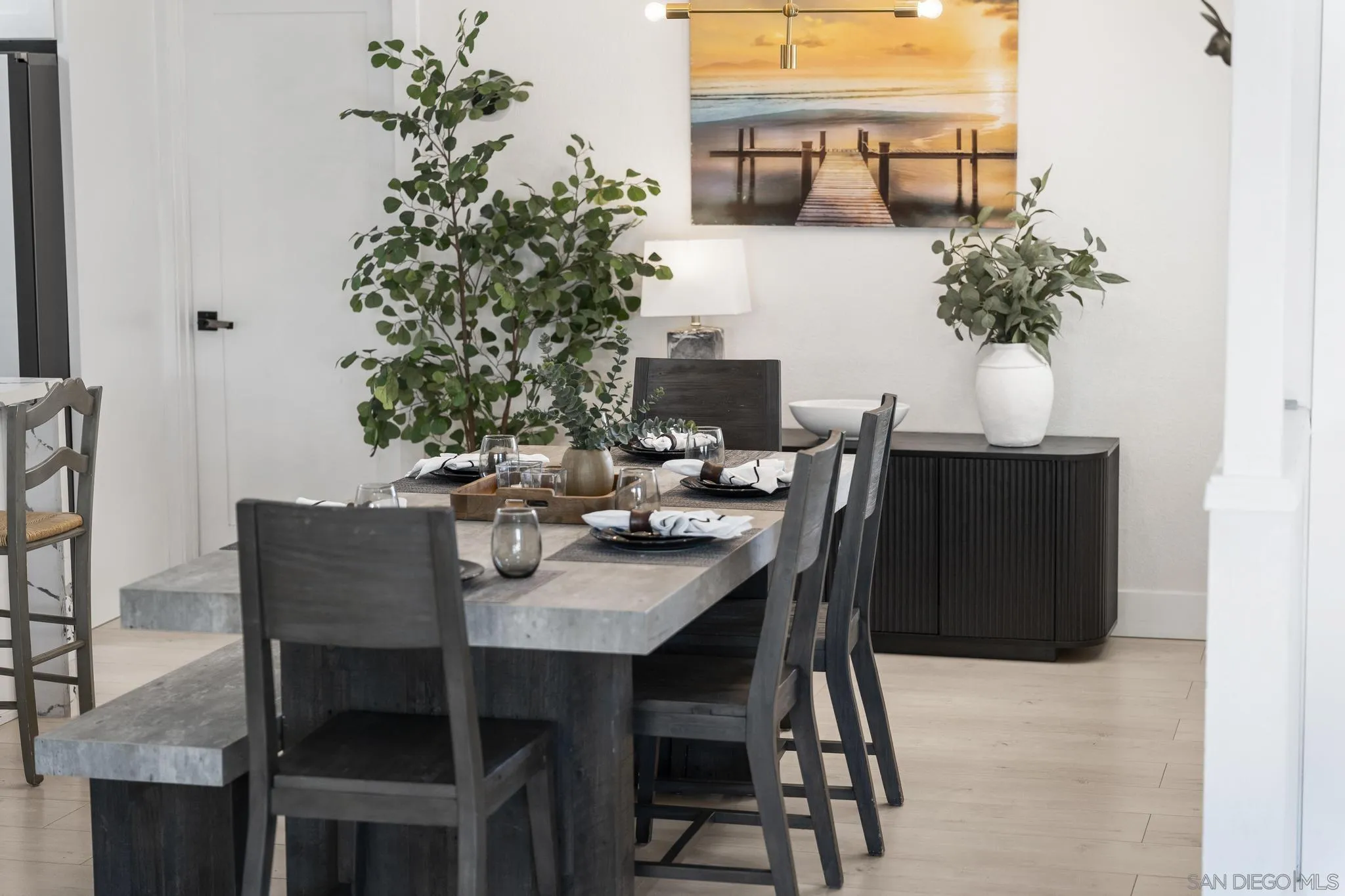 https://cdn.realtyfeed.com/cdn/127/260019576/537cae4b09b7ee452b96f11109443d0b.webp