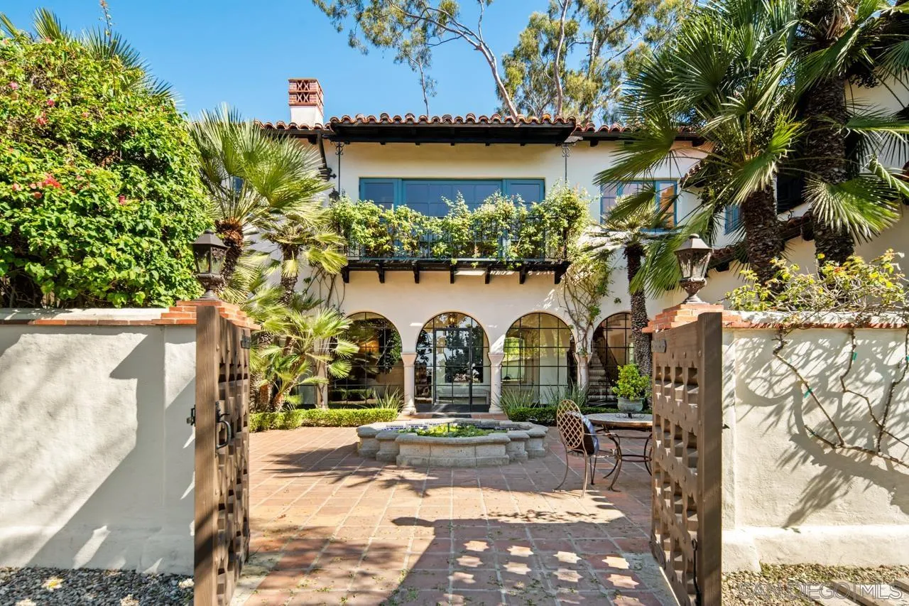 https://cdn.realtyfeed.com/cdn/127/260019577/924b5506ea84086fc7d1b1dd74bbea31.webp