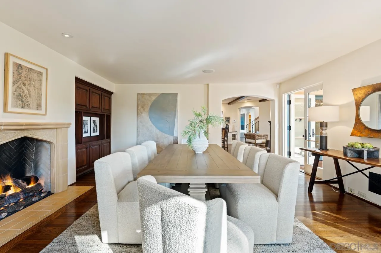 https://cdn.realtyfeed.com/cdn/127/260019577/a54370b7b3aae72802505dd50a581d44.webp