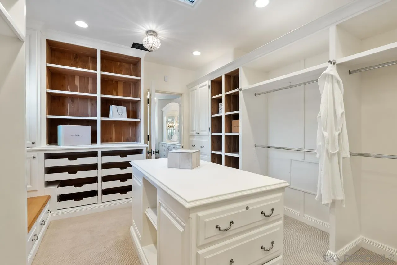 https://cdn.realtyfeed.com/cdn/127/260019577/b746b147dc4f7ab6b945c52081036b69.webp