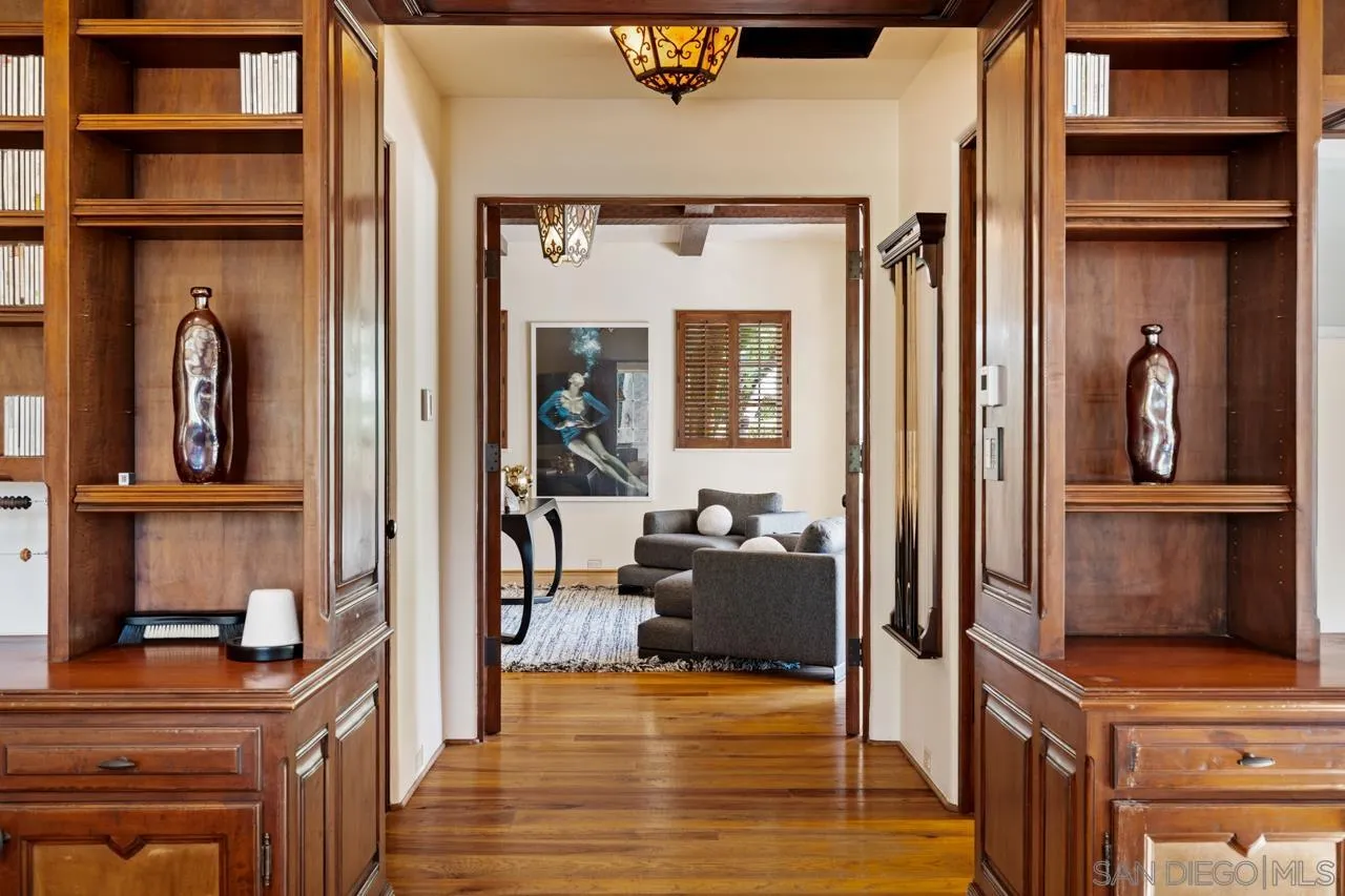 https://cdn.realtyfeed.com/cdn/127/260019577/be54a58122a66a78461fe75c1050f47f.webp
