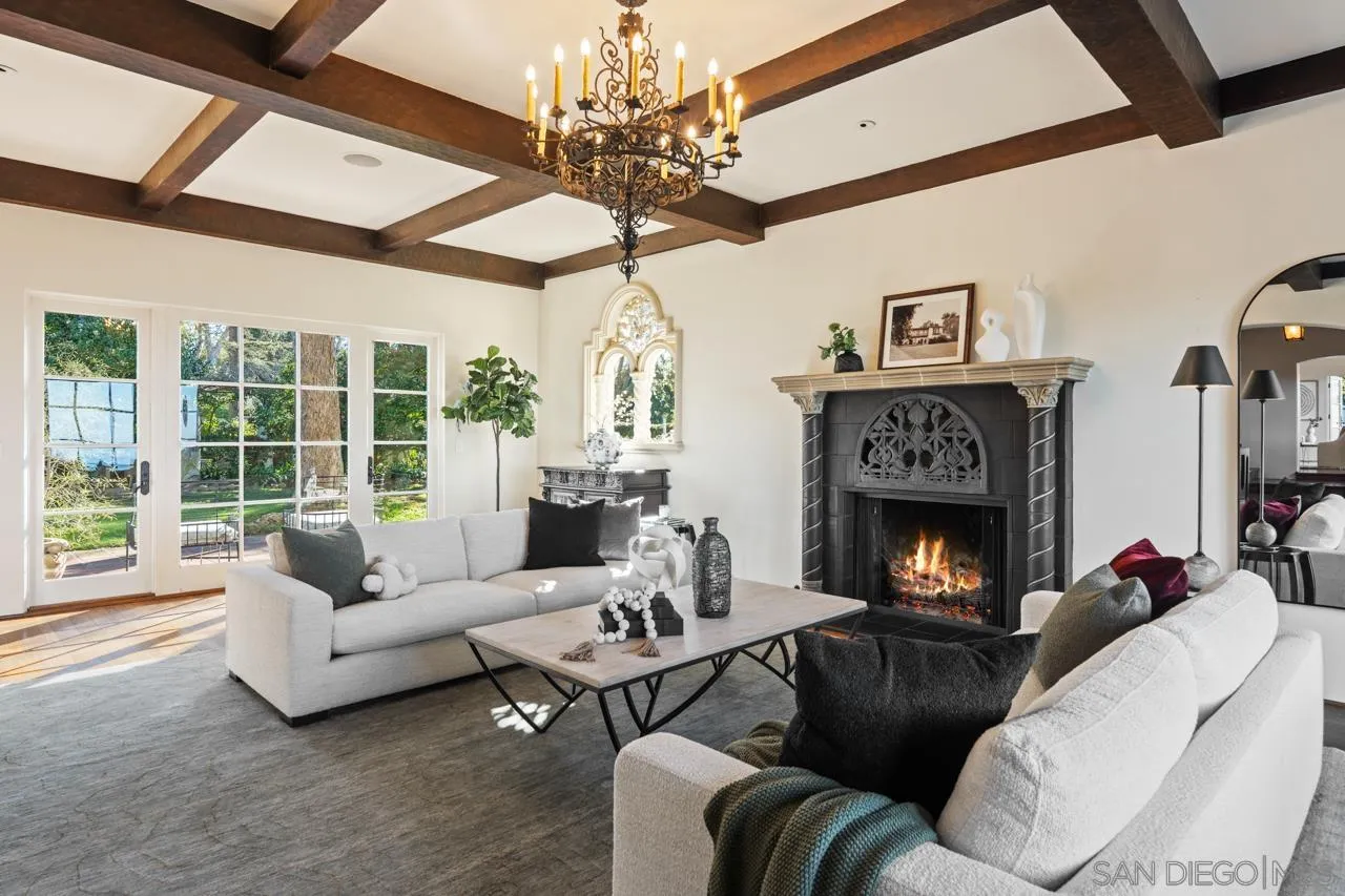 https://cdn.realtyfeed.com/cdn/127/260019577/e023662a07b16faf90ee9724304cddd5.webp