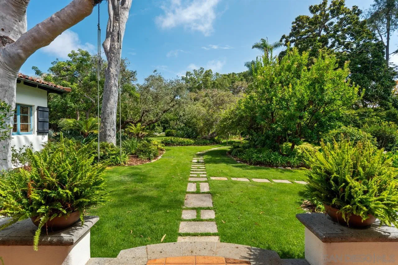 https://cdn.realtyfeed.com/cdn/127/260019577/ee2373b246740768e0c3f38c9487d0dd.webp