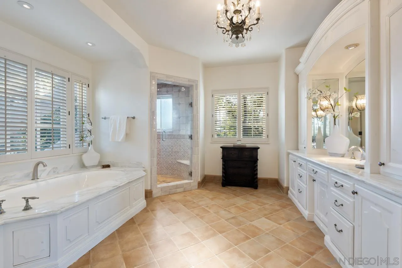 https://cdn.realtyfeed.com/cdn/127/260019577/f2aee18033e6d30631240b1222de9a52.webp