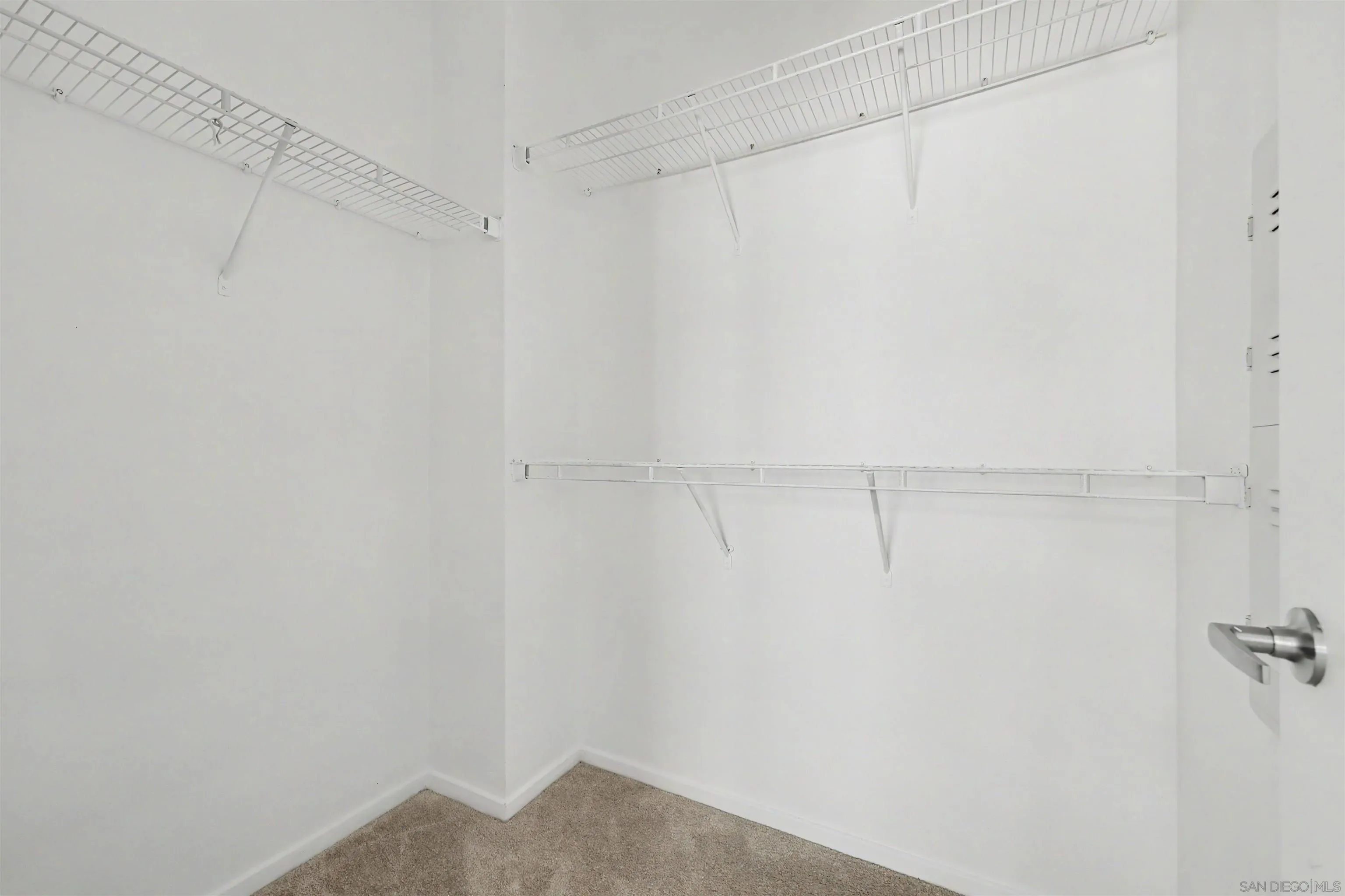 Photo #23: 260019583 Listing: Photo #23