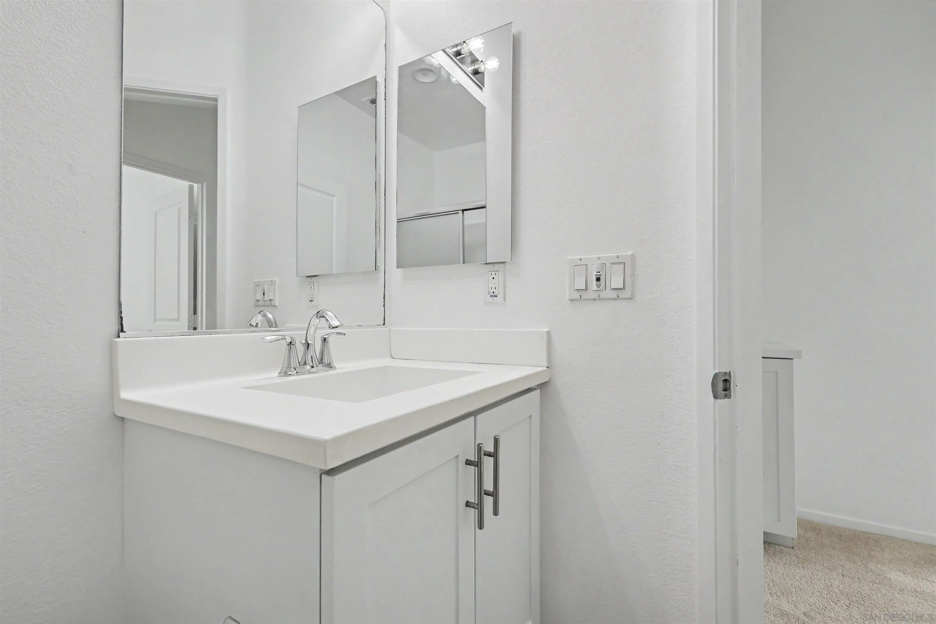 https://cdn.realtyfeed.com/cdn/127/260019583/275f7d640e352dba4c1546173c081414.webp