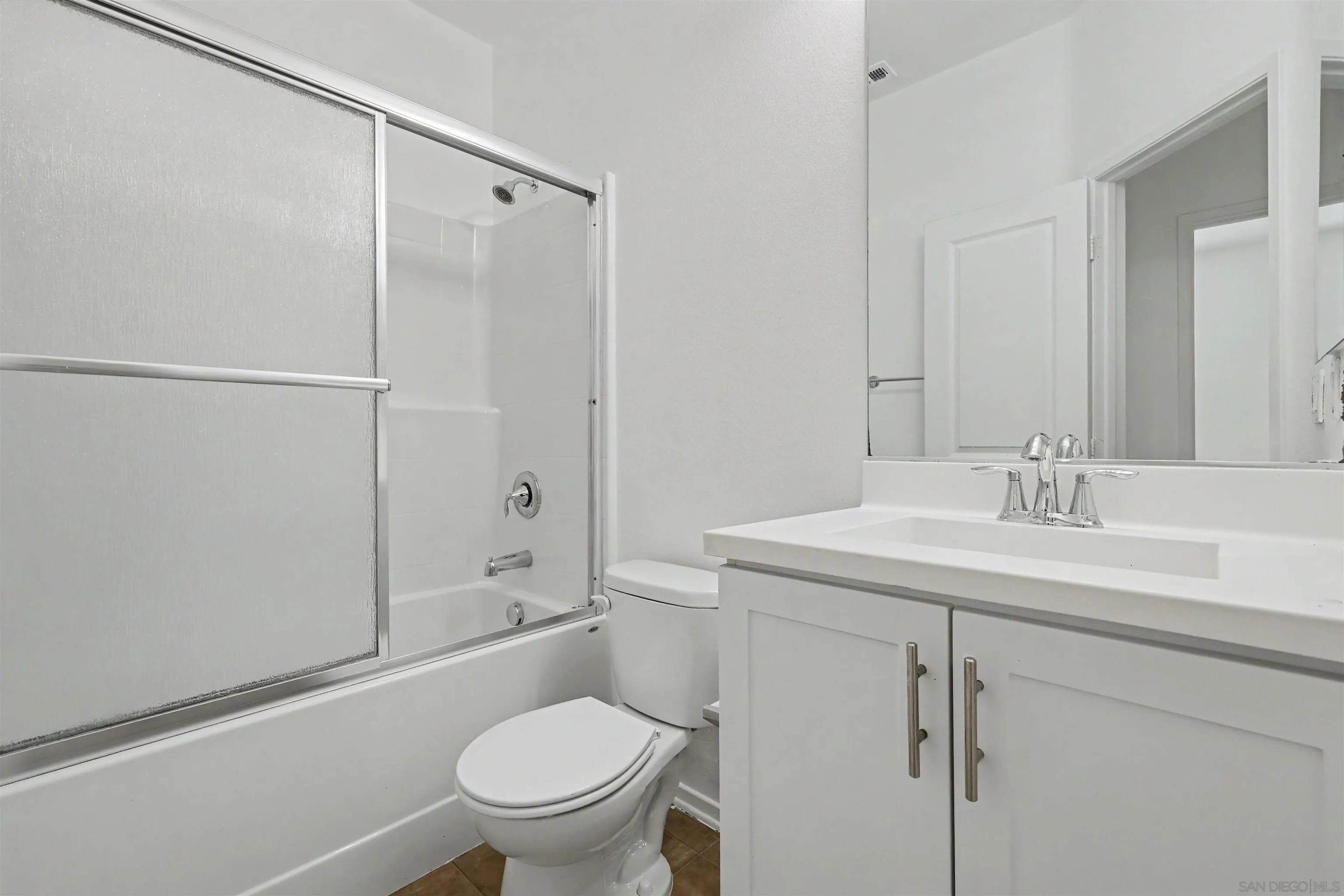 Photo #33: 260019583 Listing: Photo #33