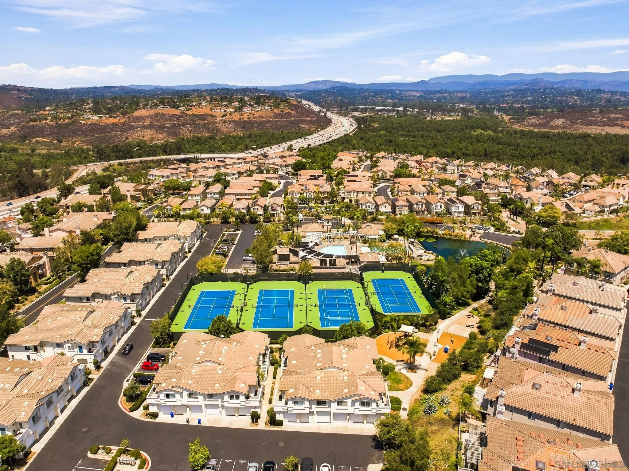 Photo #12: 260019584 Listing: Photo #12
