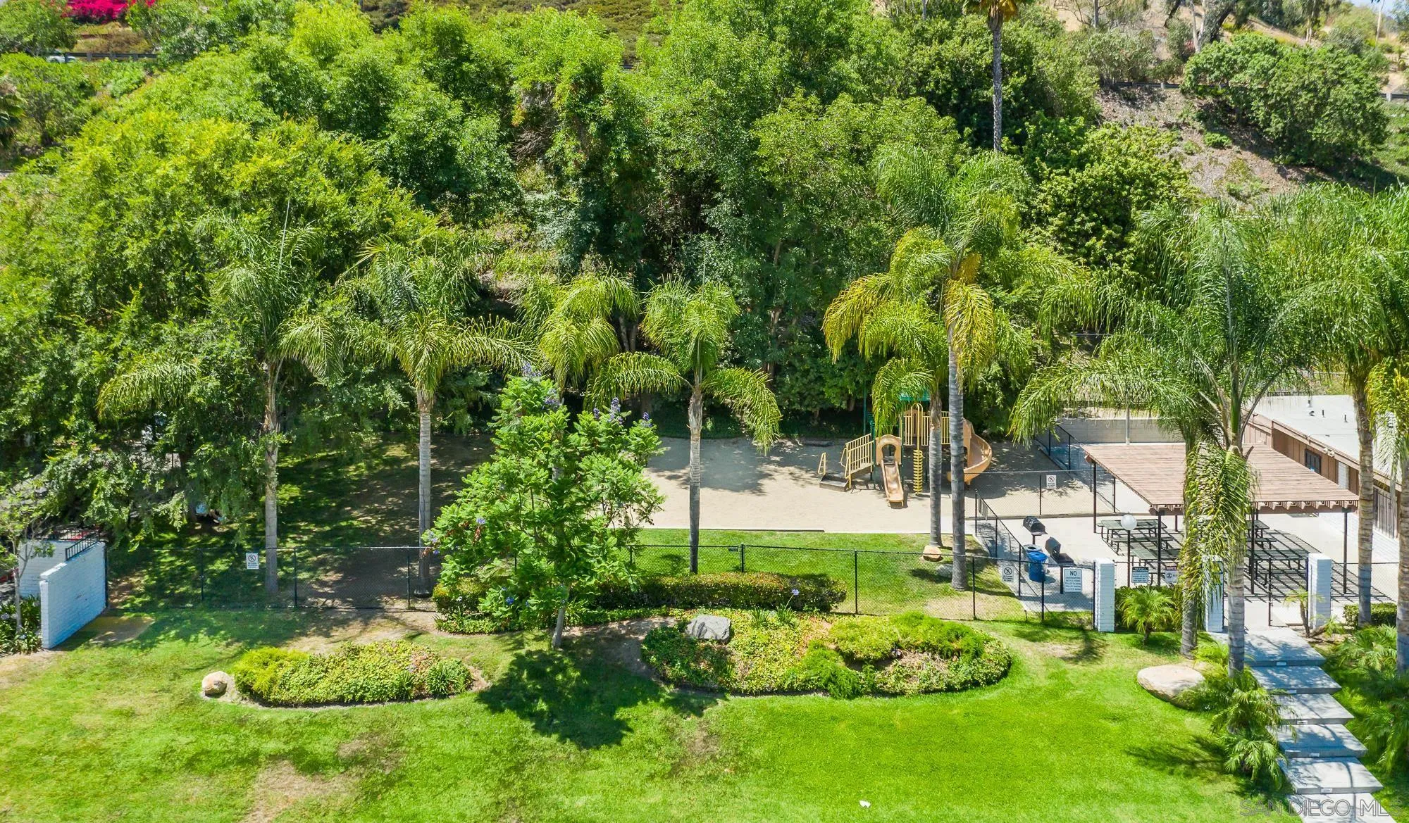 Photo #38: 260019586 Listing: Photo #38