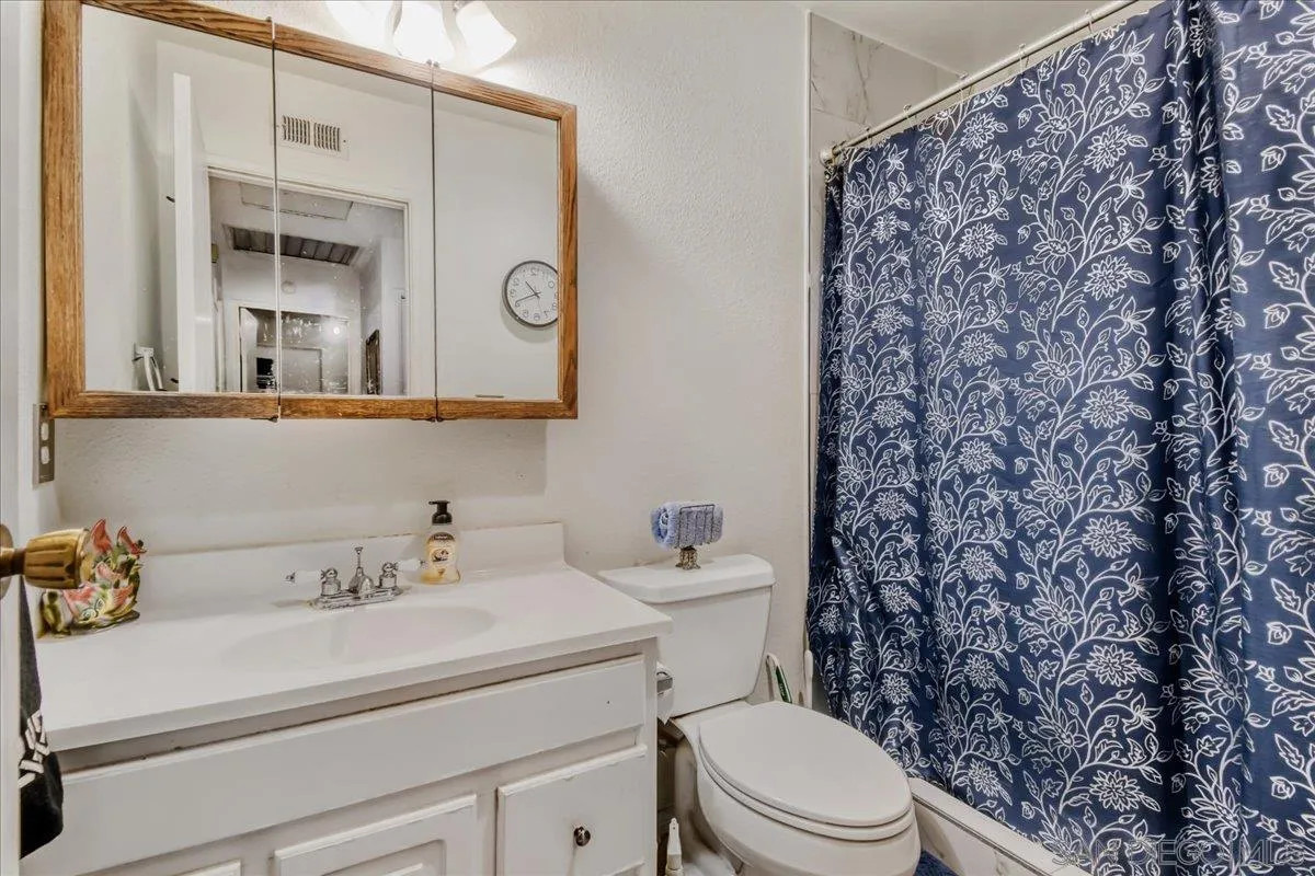 https://cdn.realtyfeed.com/cdn/127/260019589/a58c05142a1b224592583479b102f572.webp