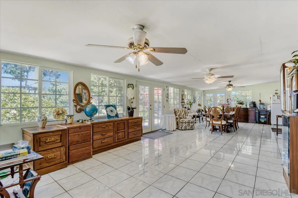 https://cdn.realtyfeed.com/cdn/127/260019589/aeb64bf901f2e5dad0d71bb2f516c40e.webp