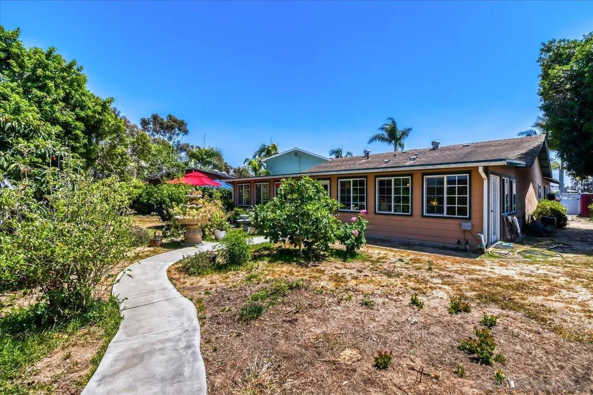 7476 Bovet Way, San Diego, CA 92122 - Photo 2 of 31, San Diego, CA