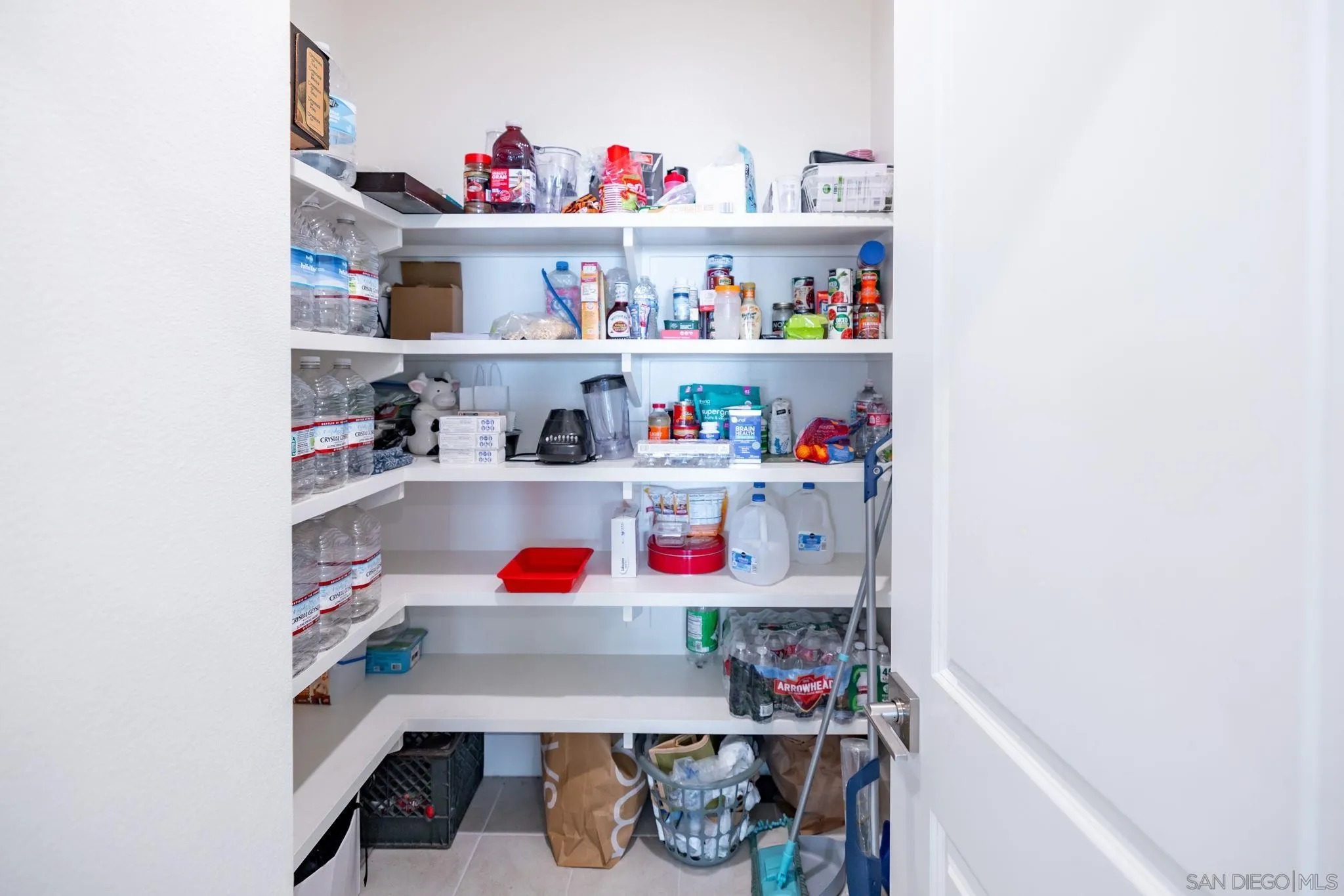 https://cdn.realtyfeed.com/cdn/127/260019590/59ee7b27dcfe442b2cebe94d964155e7.webp