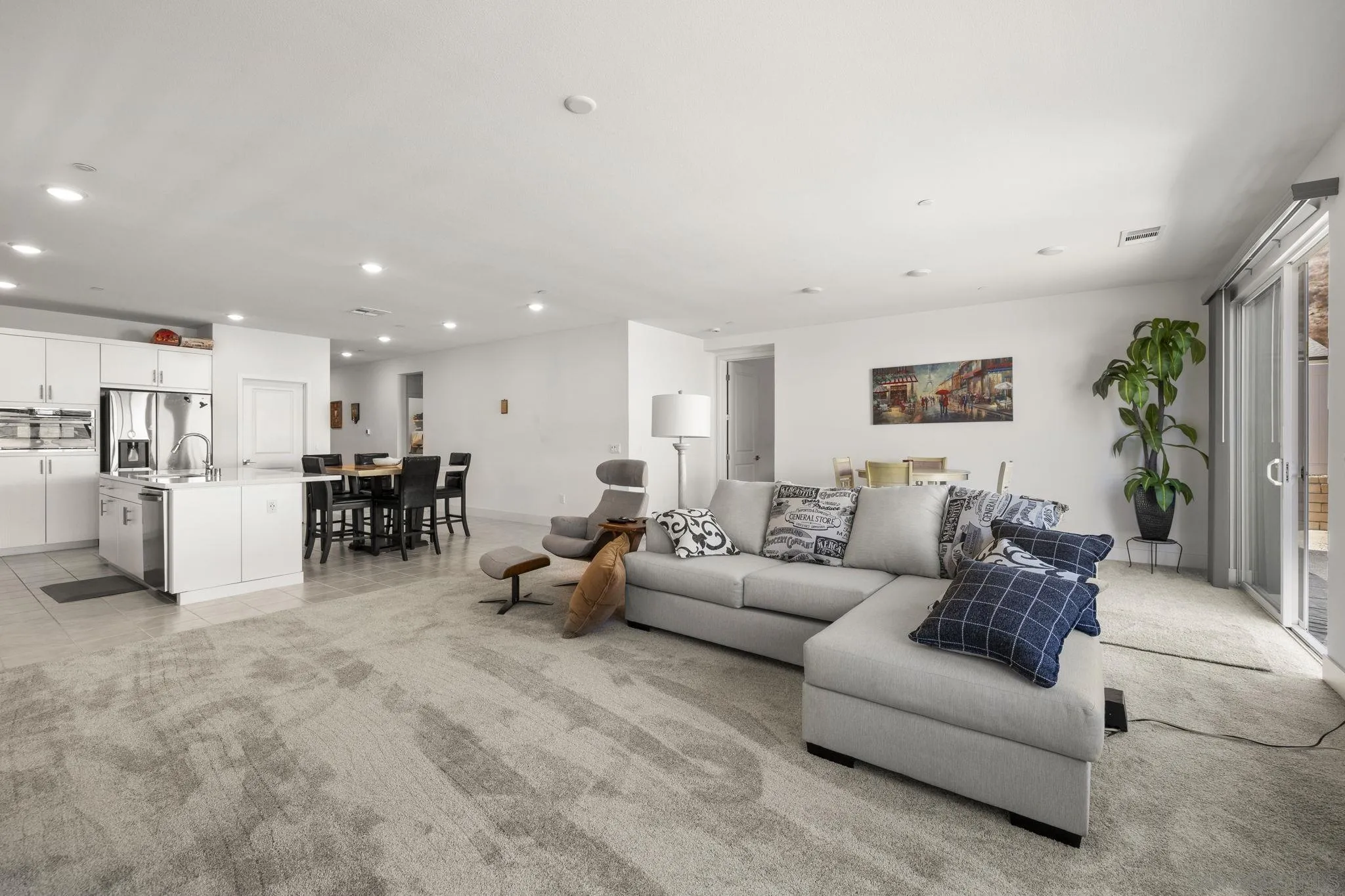 https://cdn.realtyfeed.com/cdn/127/260019590/eb5988e8b366acb1b45a050f93739163.webp