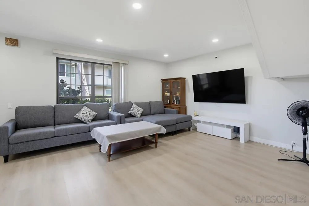 Photo #36: 260019591 Listing: Photo #36