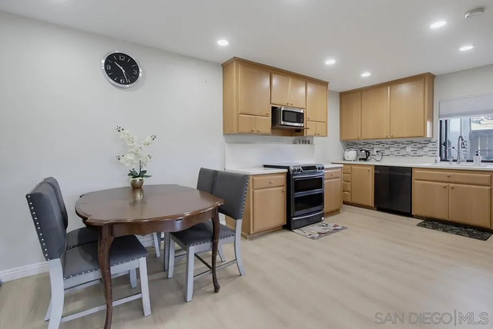 Photo #6: 260019591 Listing: Photo #6