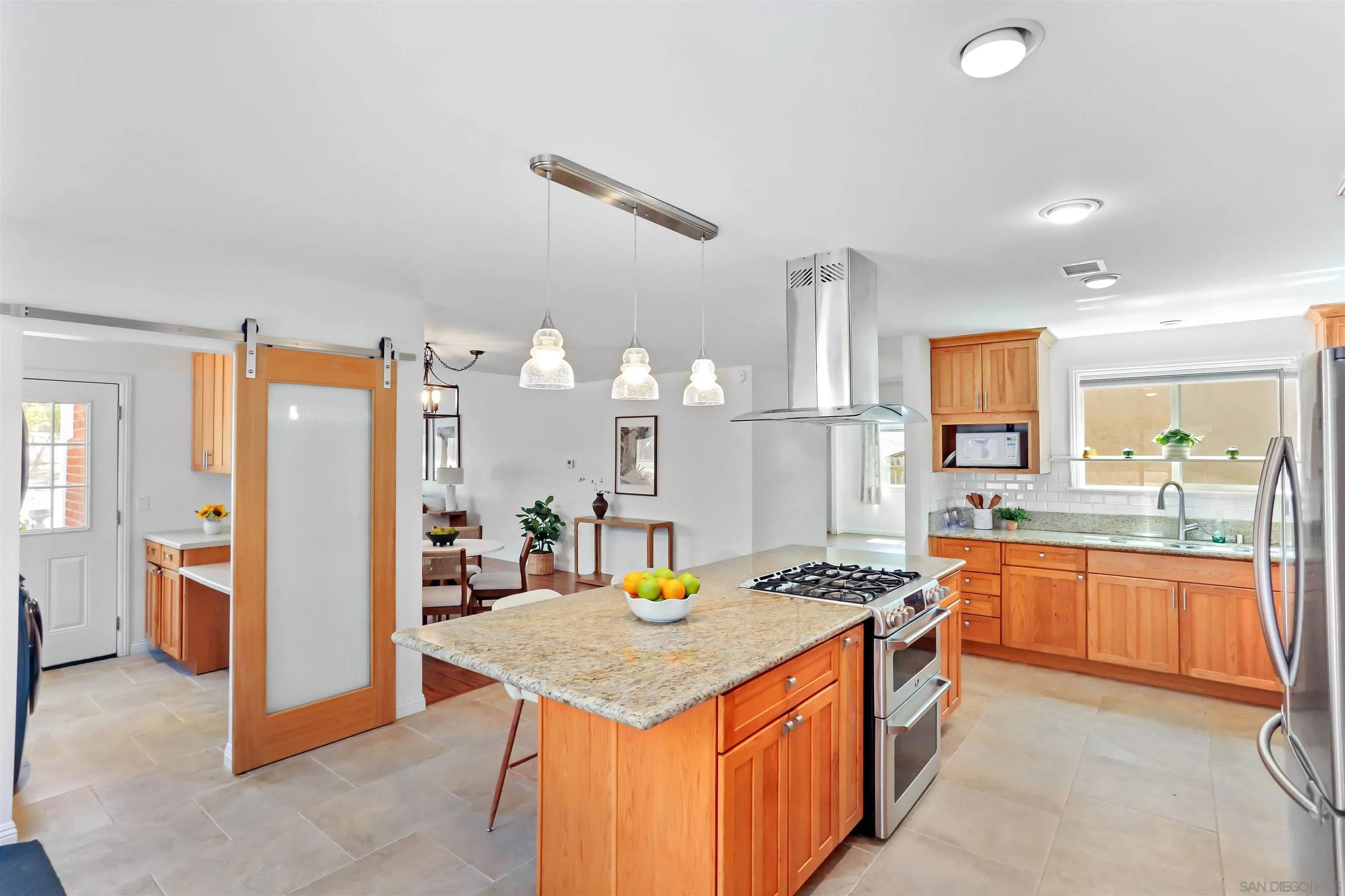 https://cdn.realtyfeed.com/cdn/127/260019592/0851ab3e56008dc063619345f77ab472.webp