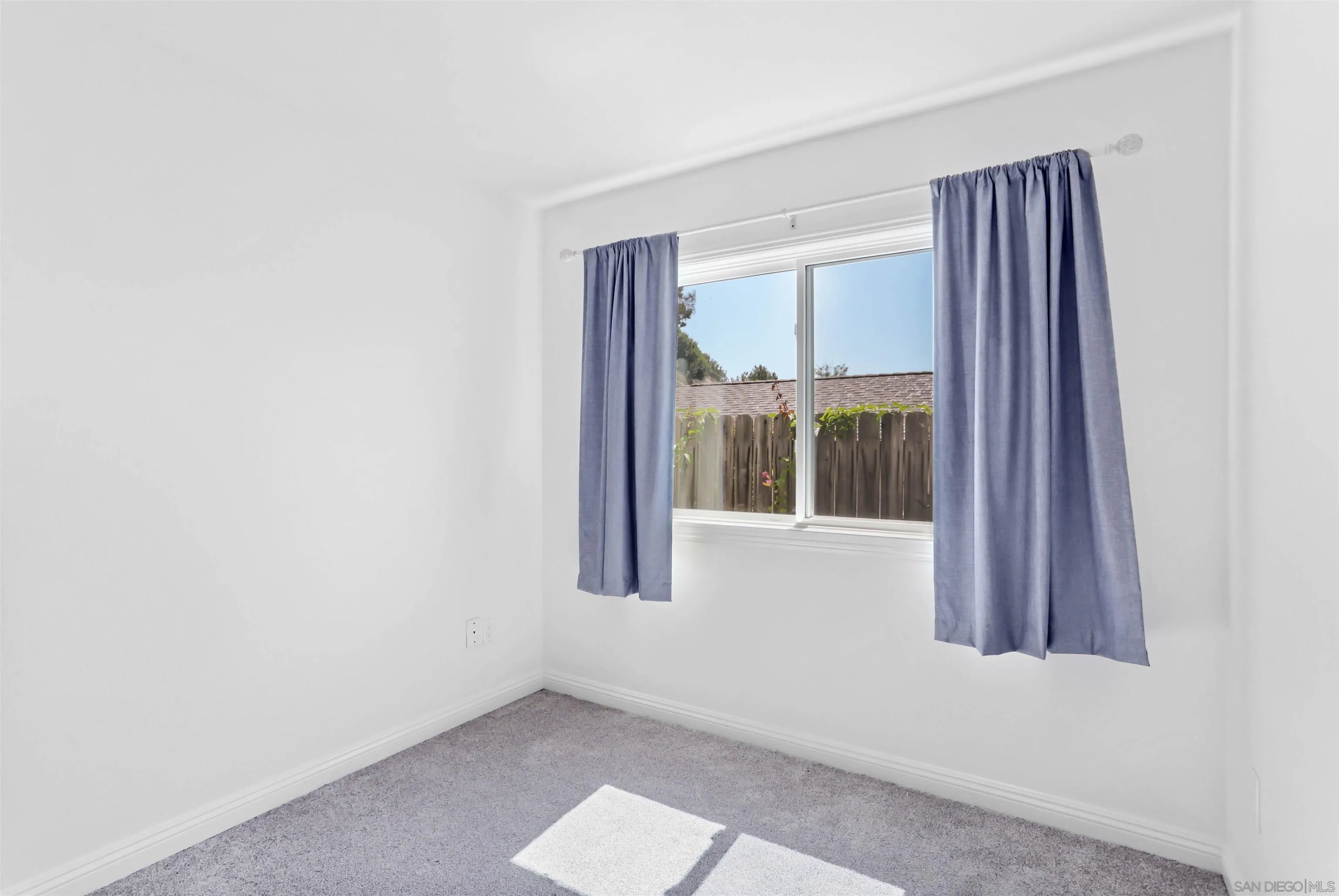 https://cdn.realtyfeed.com/cdn/127/260019592/152d552e494f3947915477ad0a54303c.webp