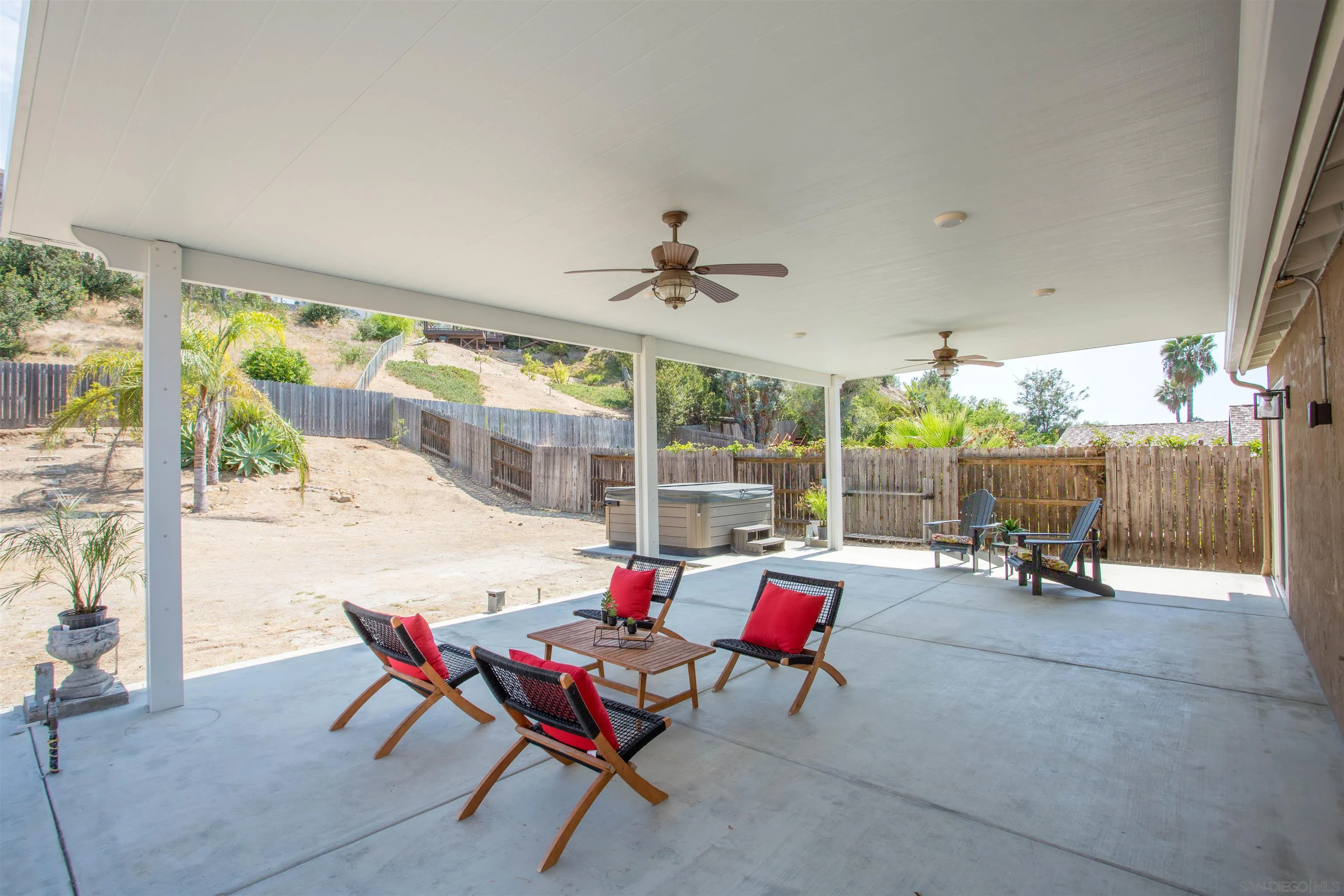 https://cdn.realtyfeed.com/cdn/127/260019592/3e9a2e04b197a858bb20303f487a0a92.webp